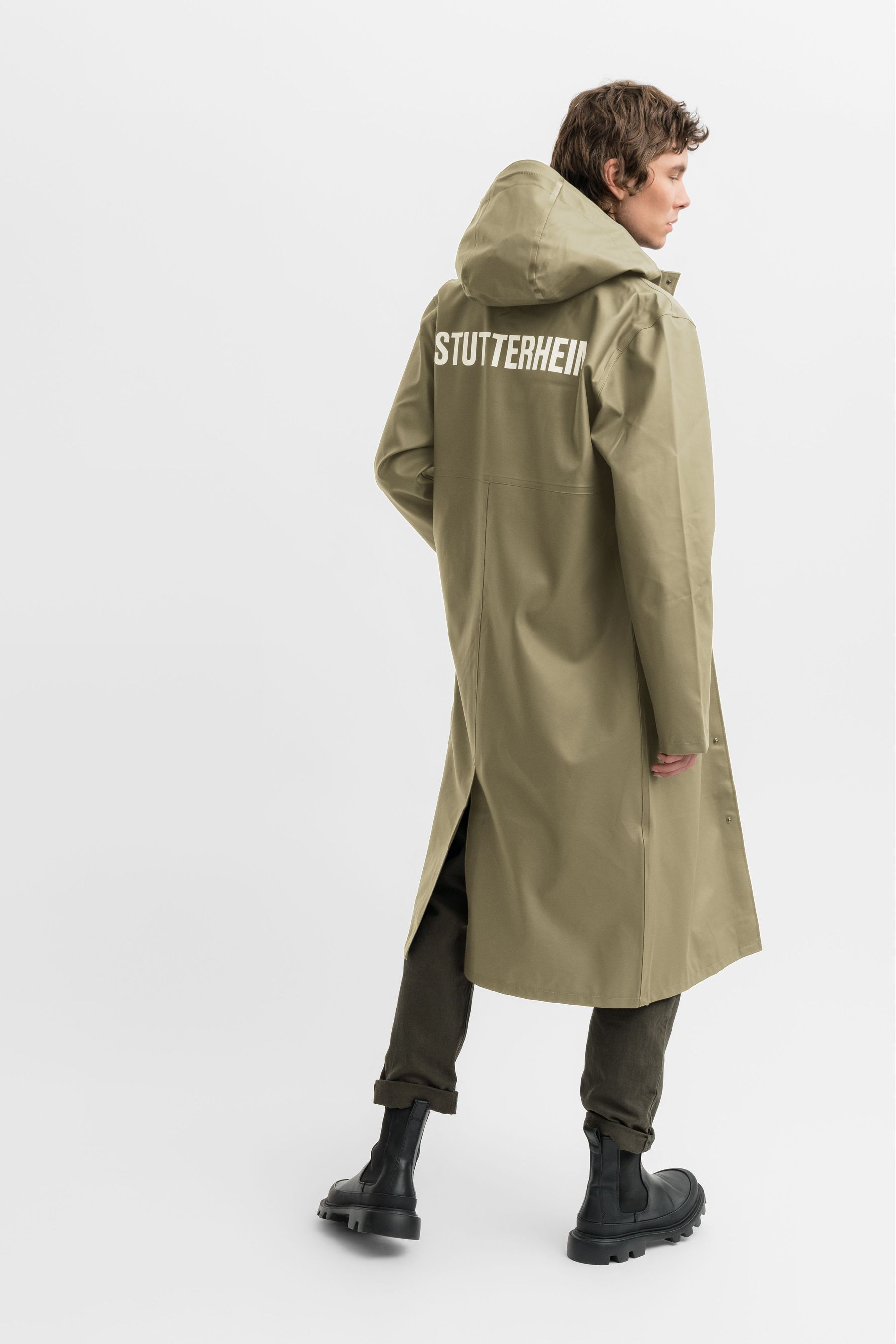 stutterheim stockholm long print raincoat aloe men jackets raincoats