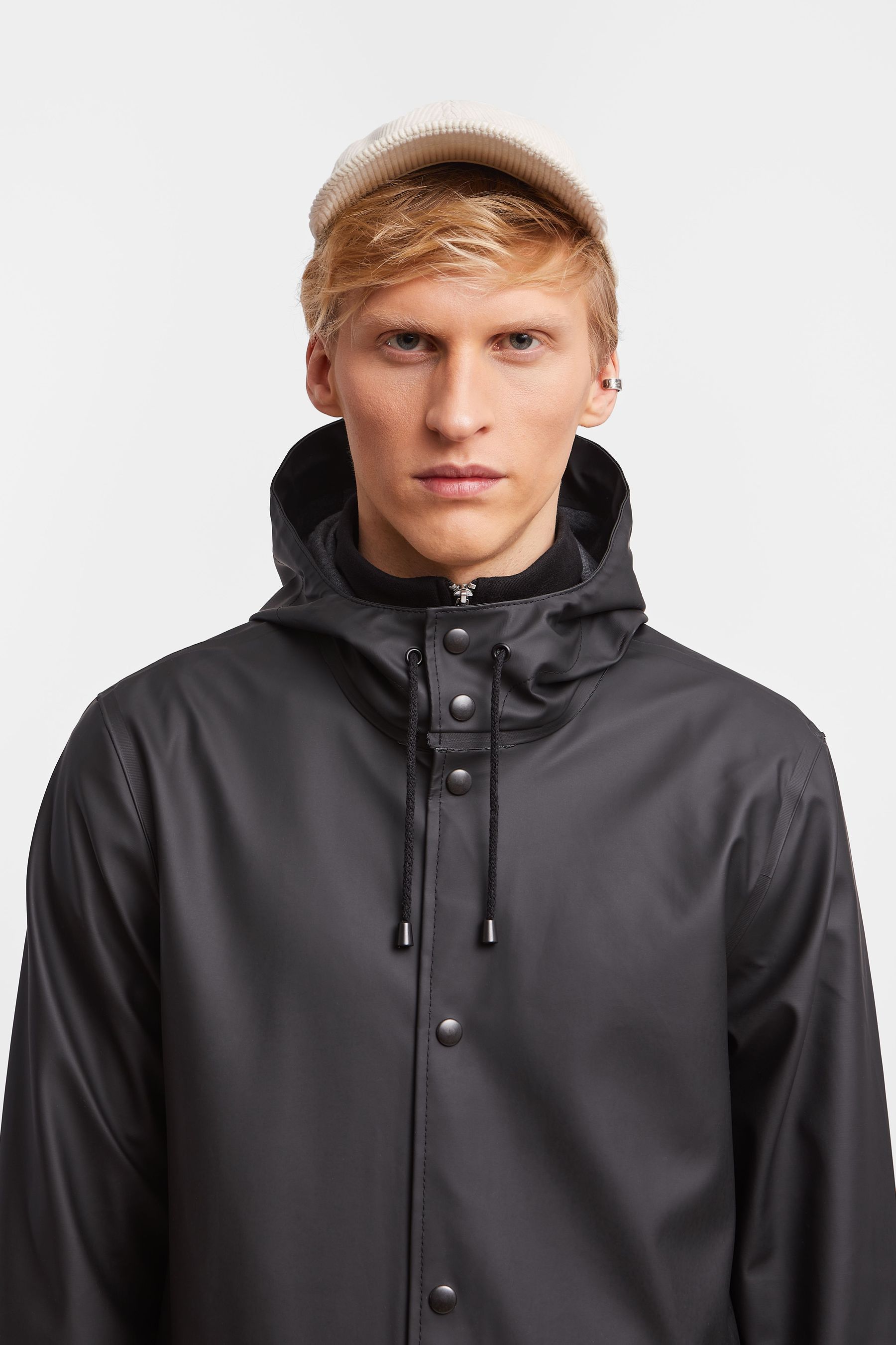 stutterheim stockholm long print raincoat black men jackets raincoats
