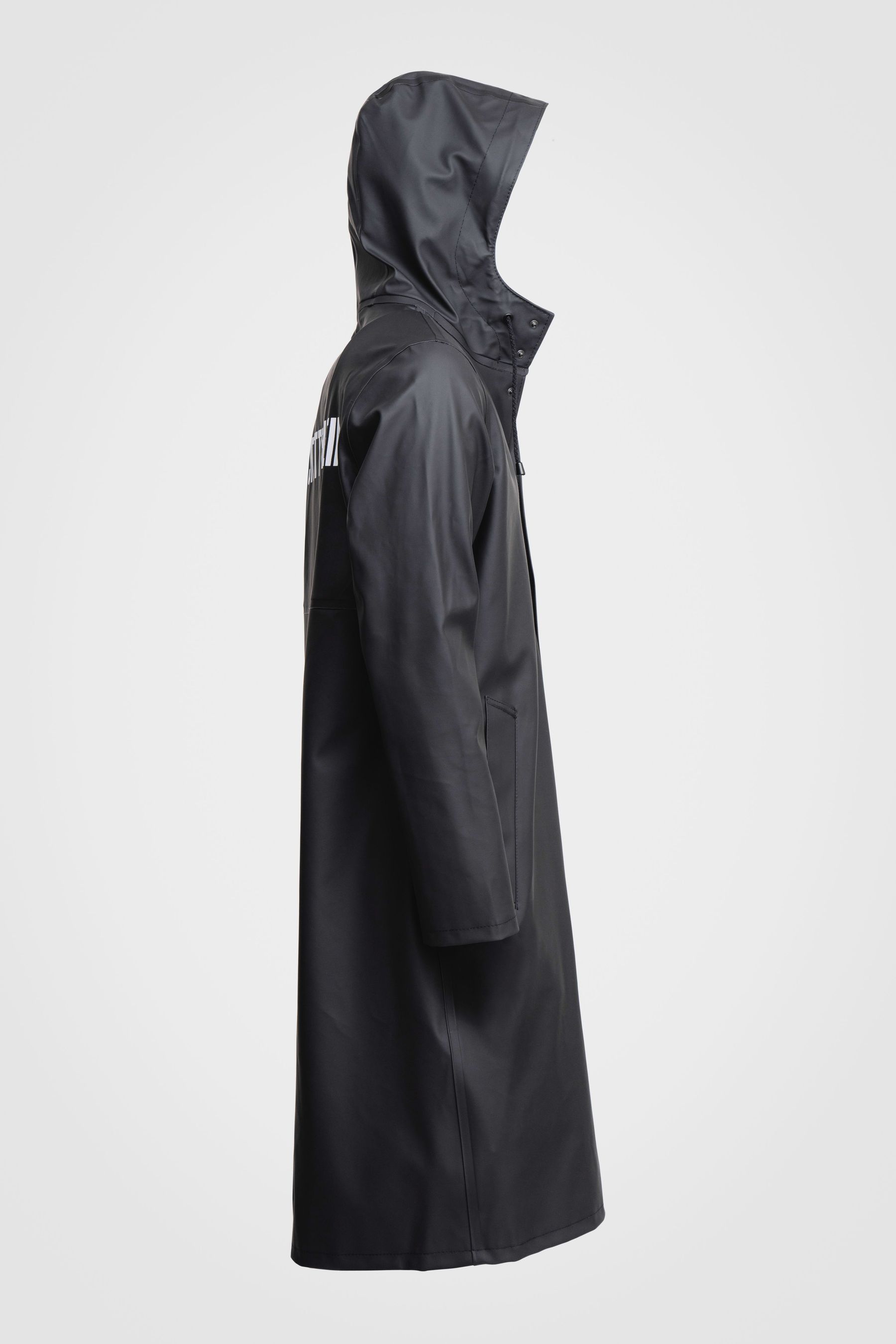 stutterheim stockholm long print raincoat black men jackets raincoats