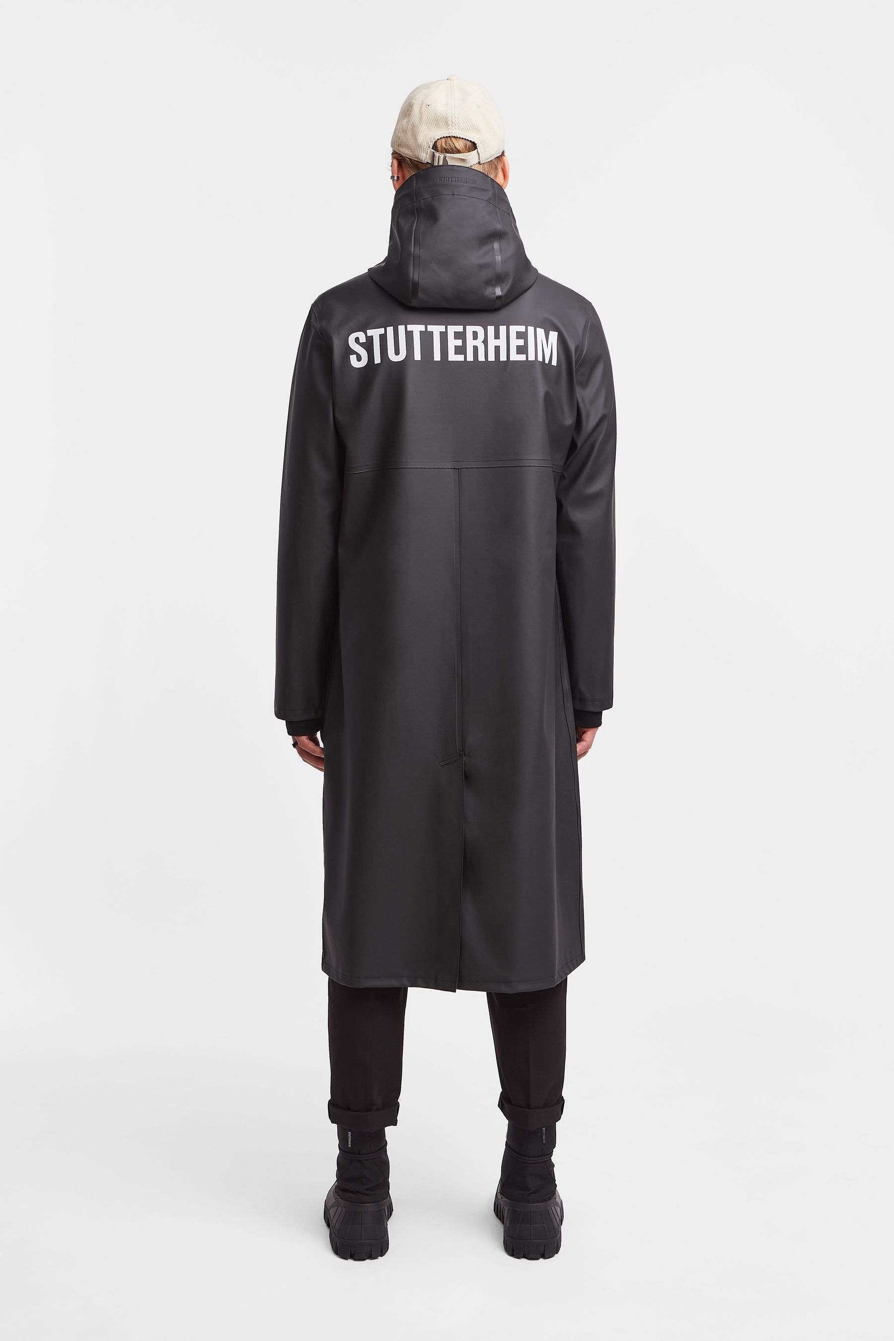 stutterheim stockholm long print raincoat black men jackets raincoats