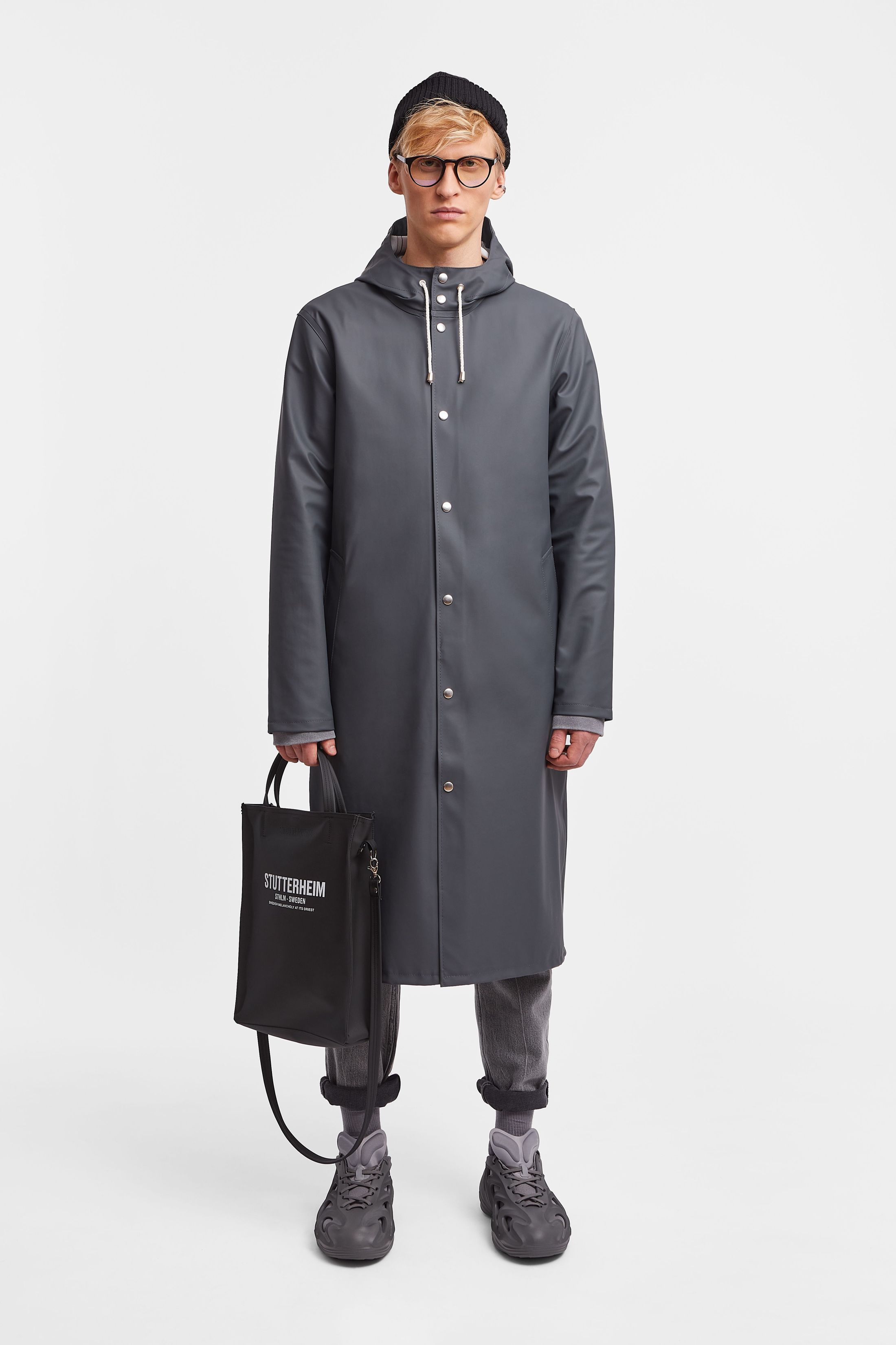 stutterheim stockholm long print raincoat charcoal men jackets