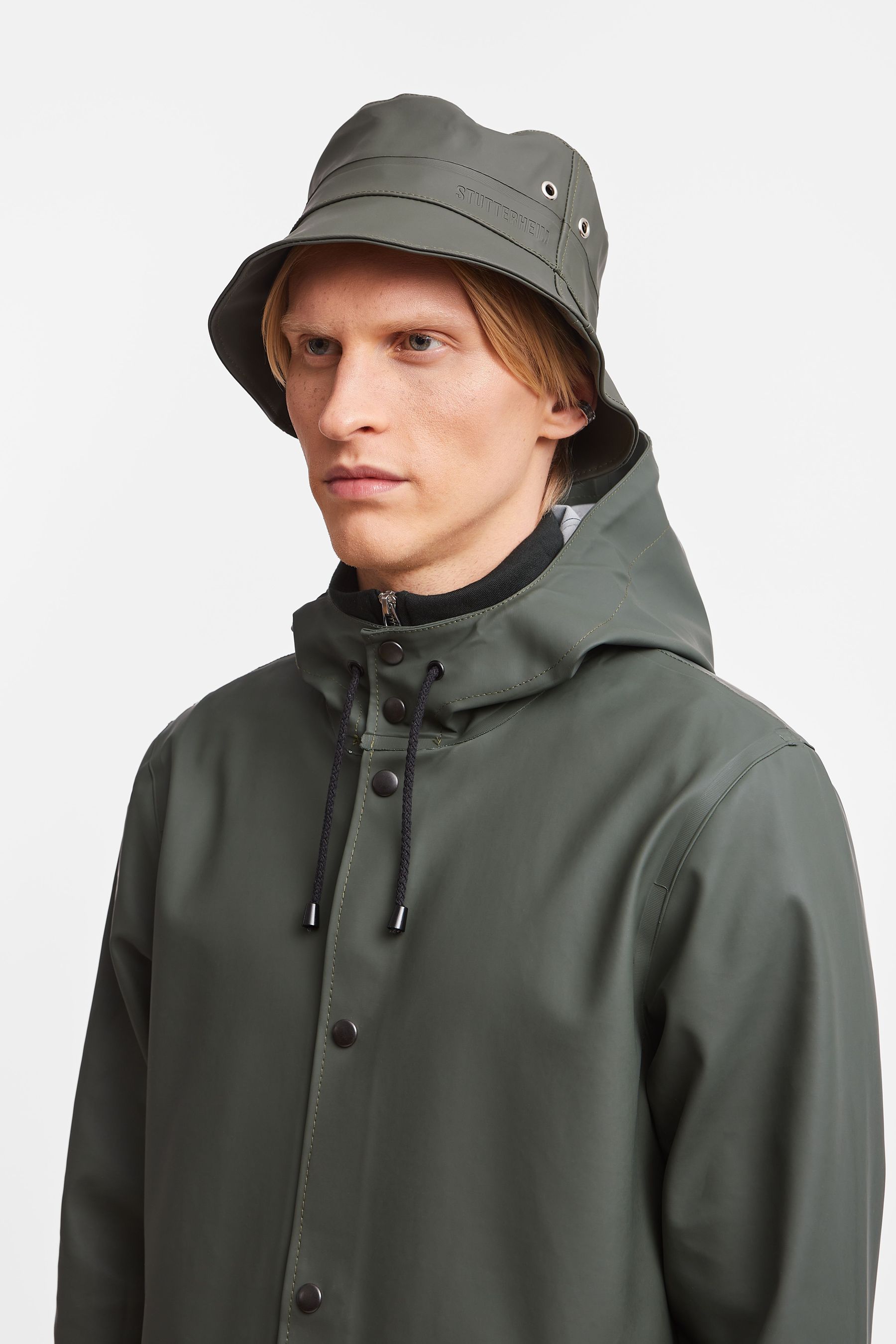 stutterheim stockholm long print raincoat green men jackets raincoats