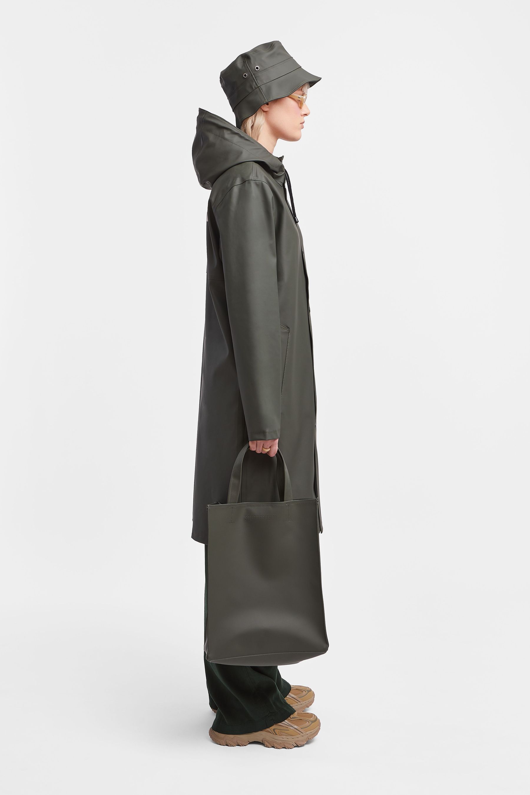 stutterheim stockholm long print raincoat green men jackets raincoats