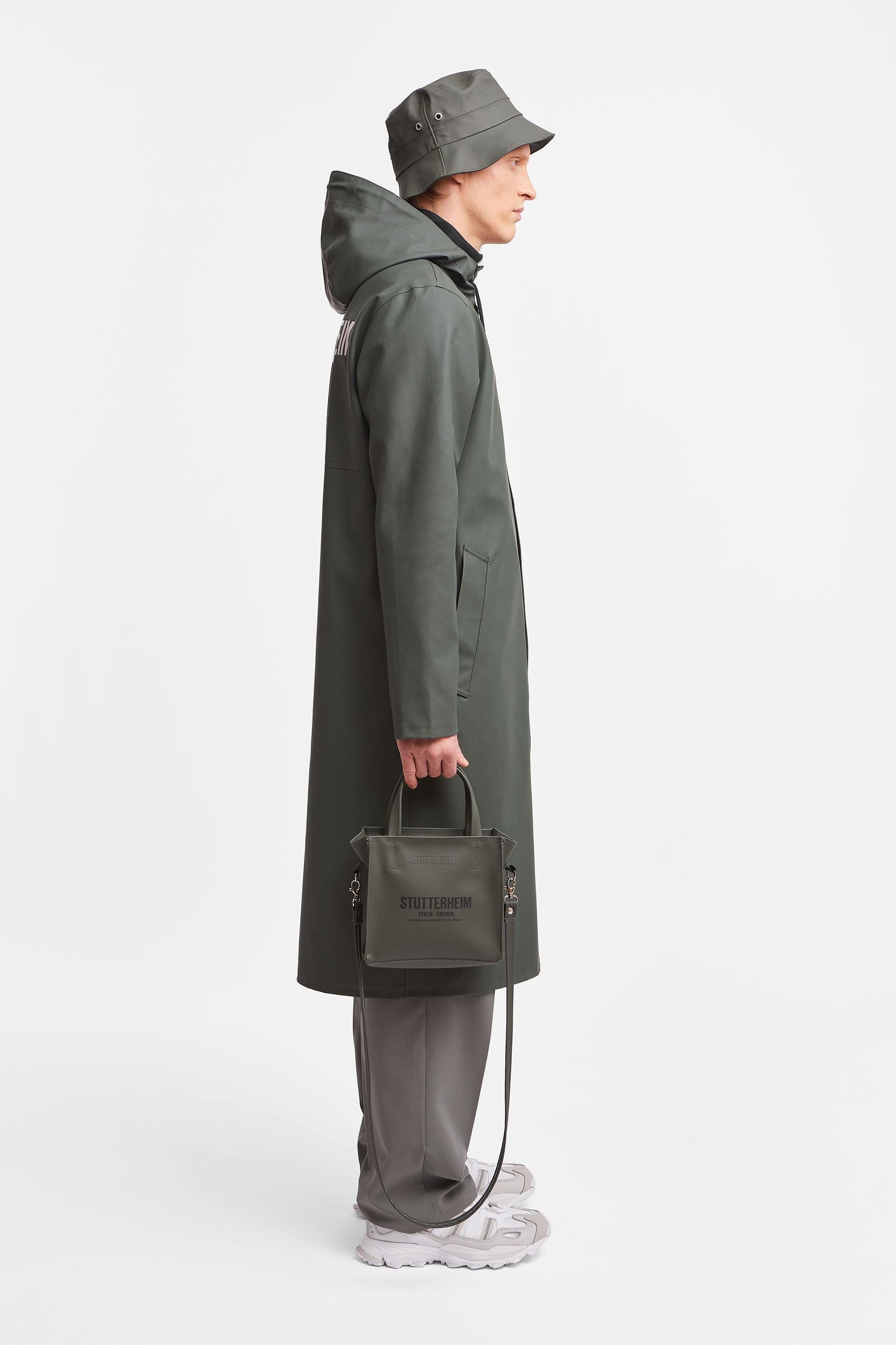 stutterheim stockholm long print raincoat green men jackets raincoats