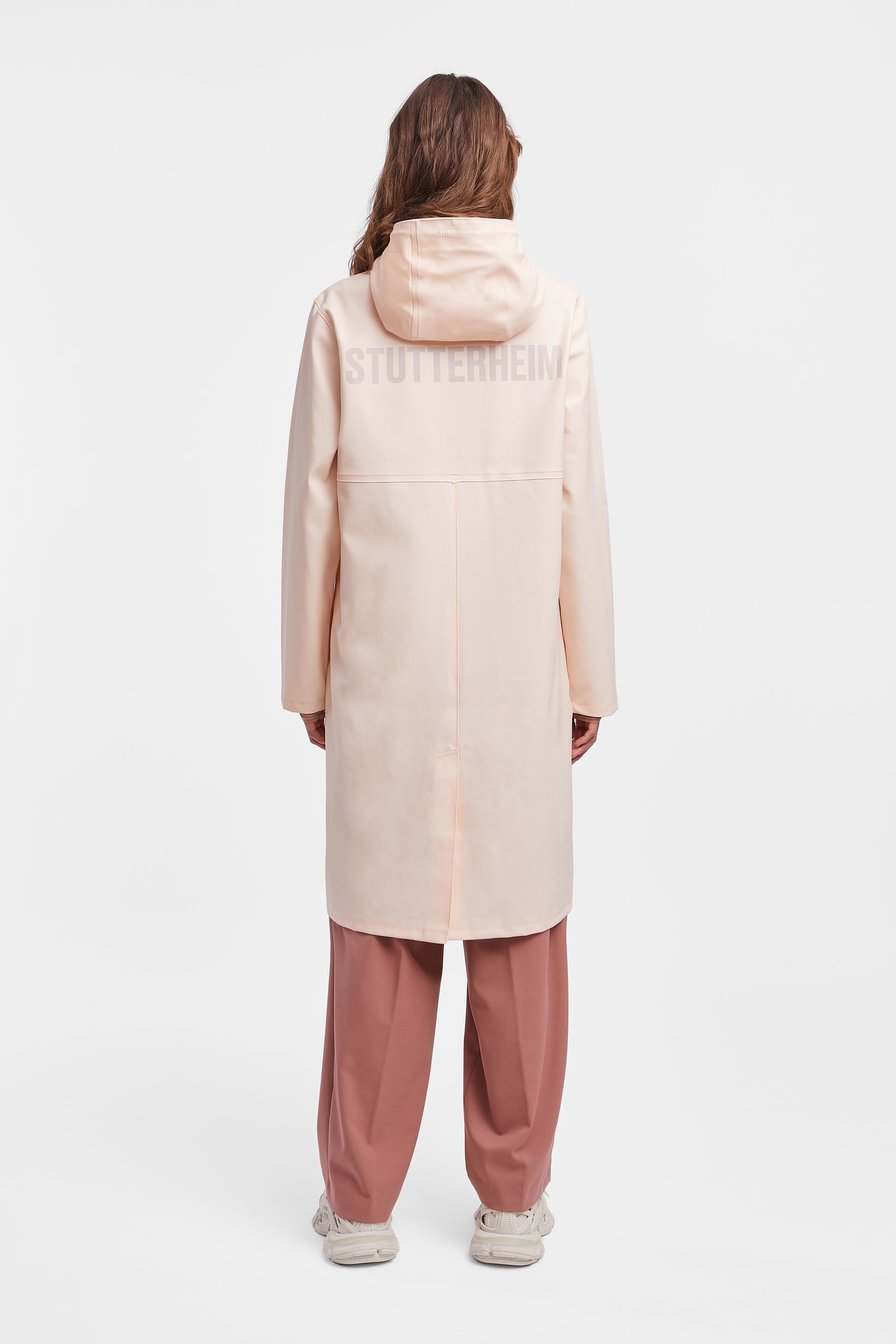 stutterheim stockholm long print raincoat peach men jackets raincoats