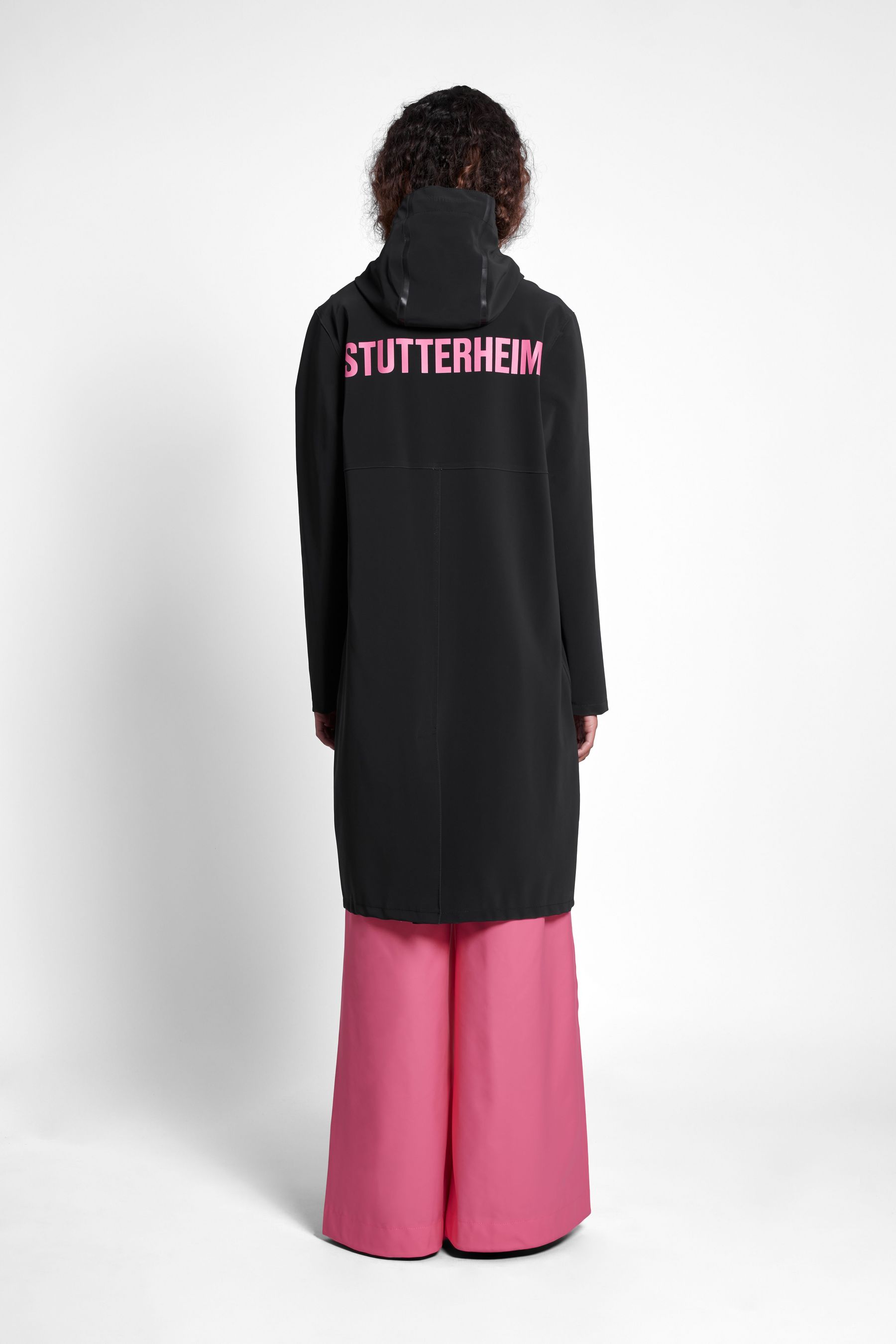stutterheim stockholm long matte print raincoat black men jackets raincoats