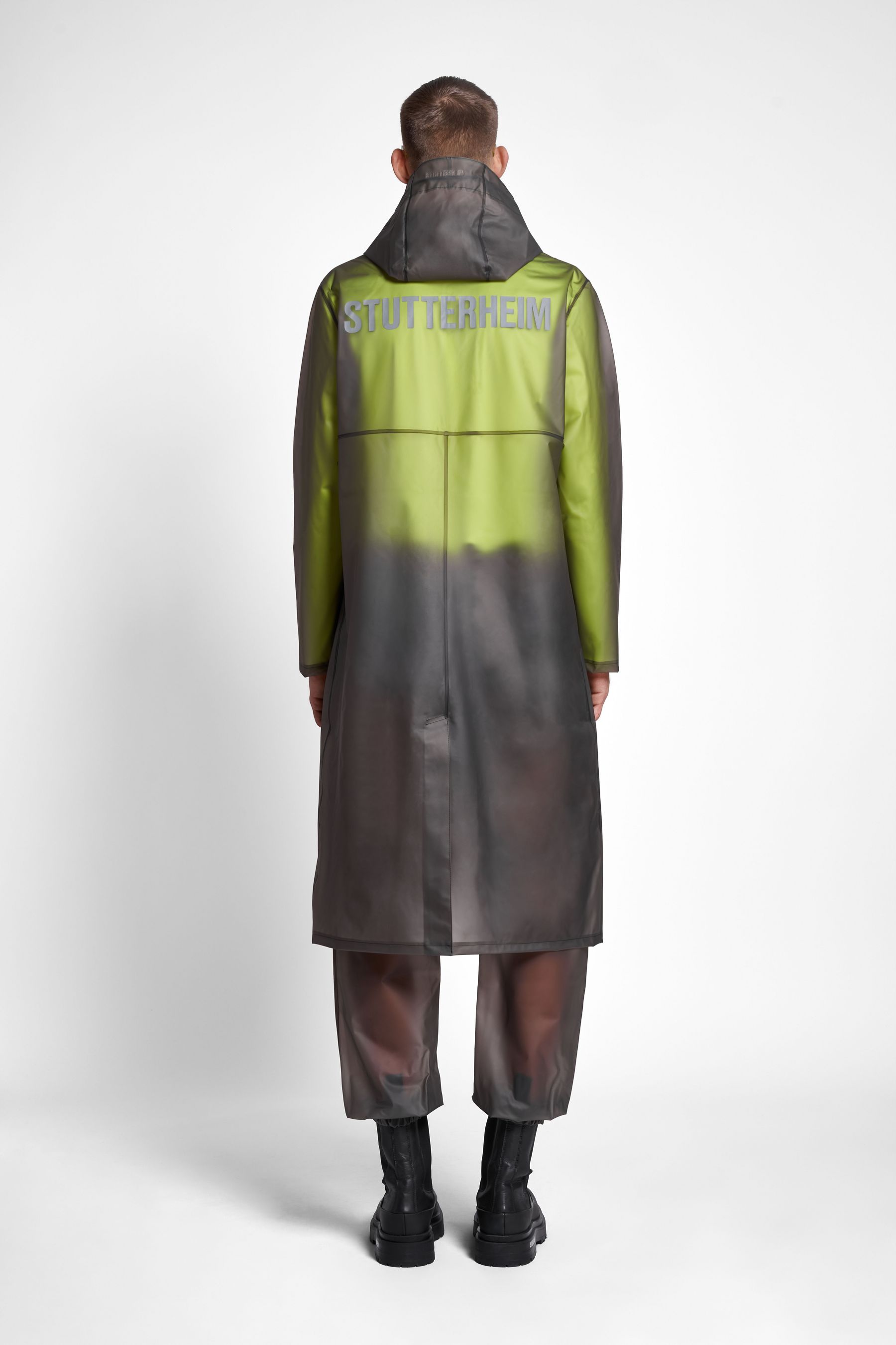 stutterheim stockholm long print raincoat smoke stutterheim-statements