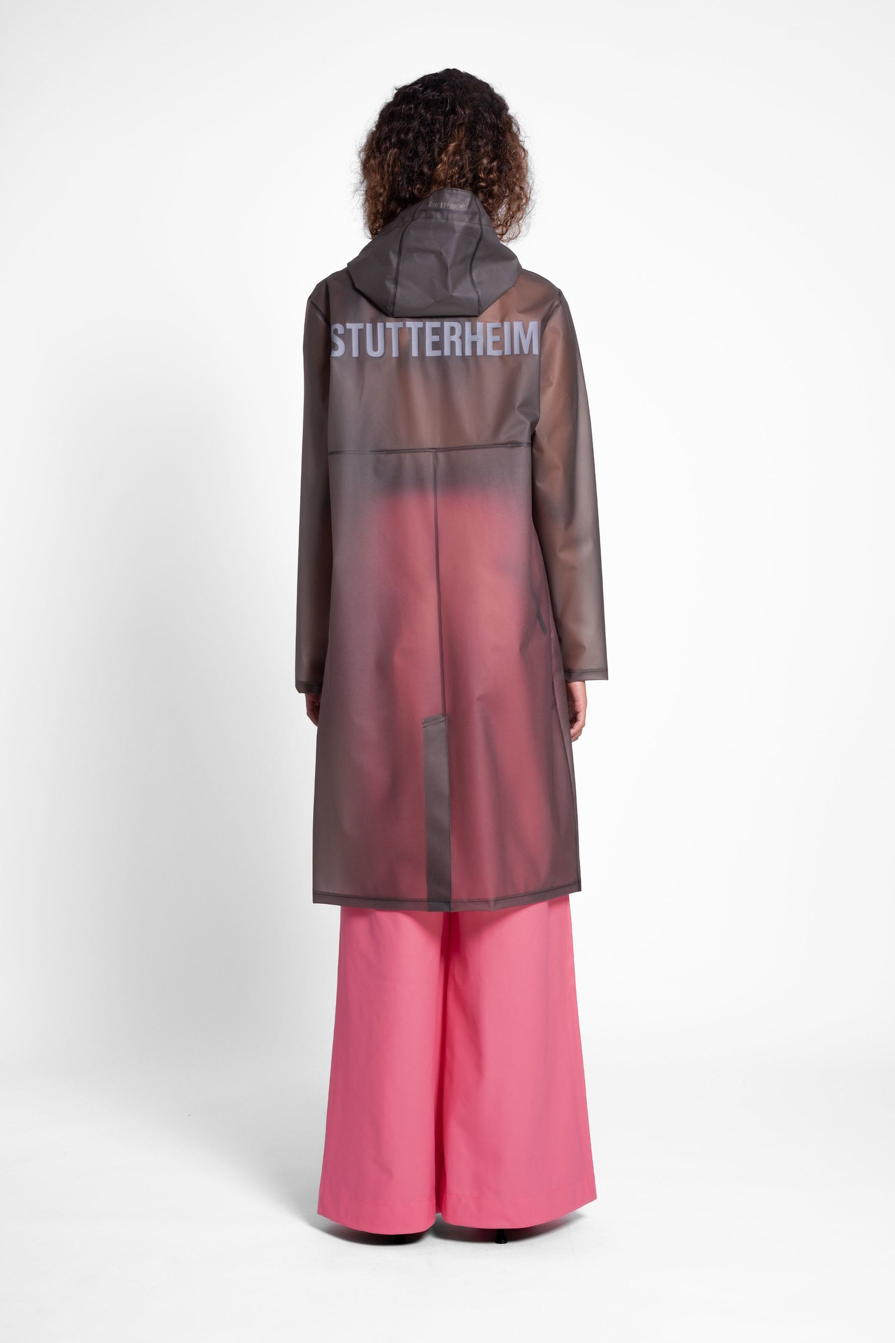 stutterheim stockholm long print raincoat smoke stutterheim-statements