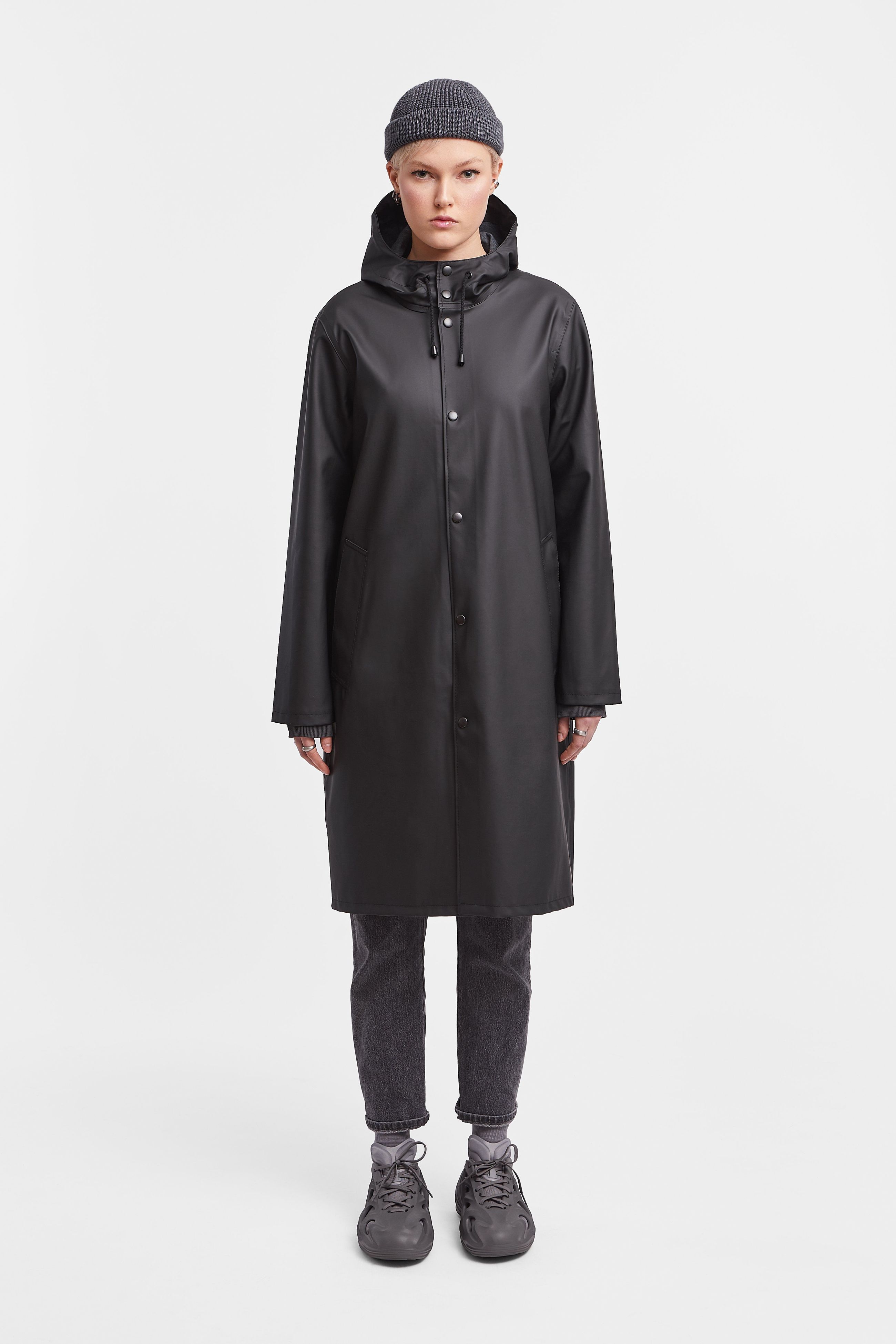 stutterheim stockholm long print raincoat black women jackets raincoats