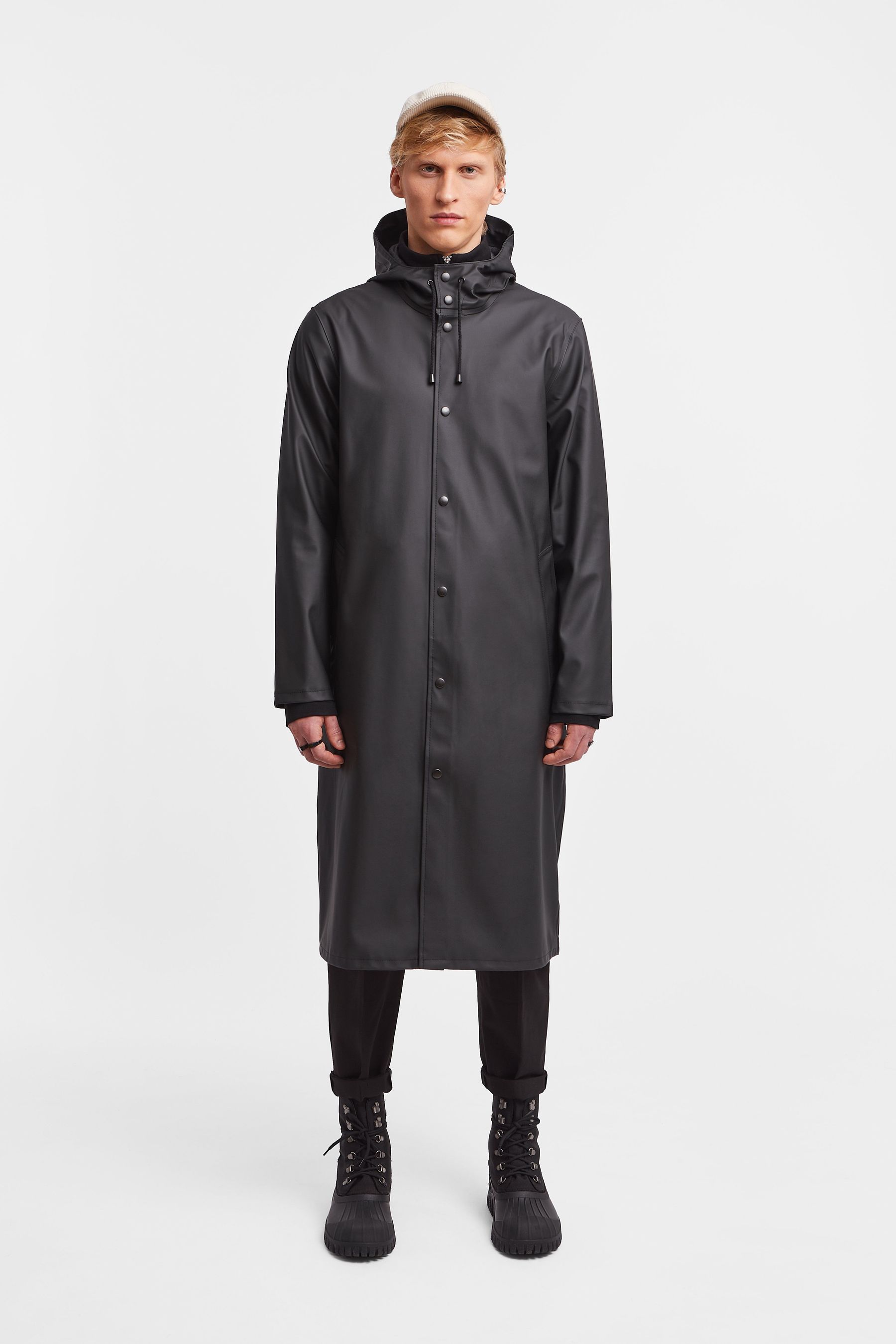 stutterheim stockholm long print raincoat black women jackets raincoats