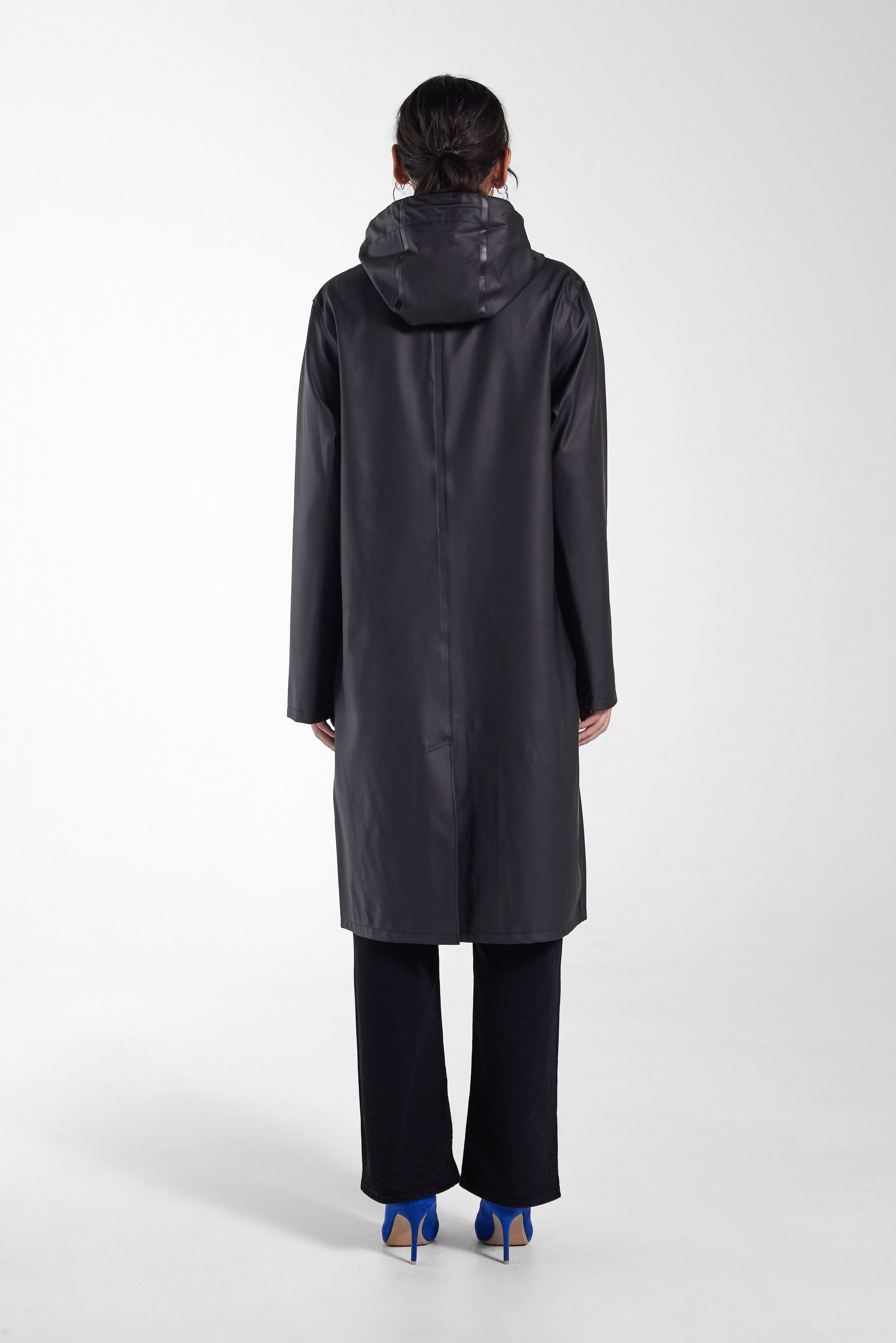 stutterheim stockholm long raincoat black women jackets raincoats