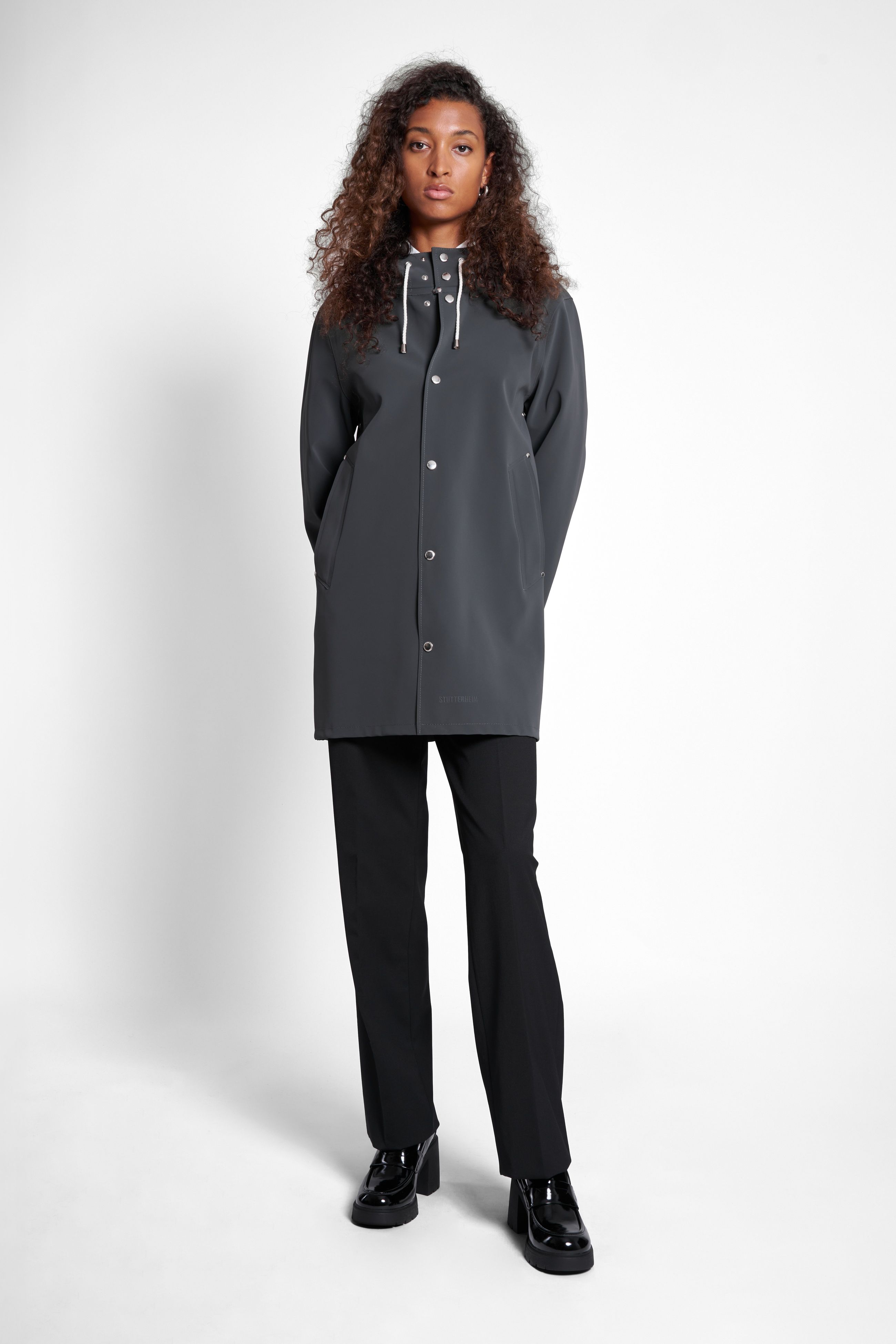 stutterheim stockholm matte raincoat charcoal women jackets raincoats