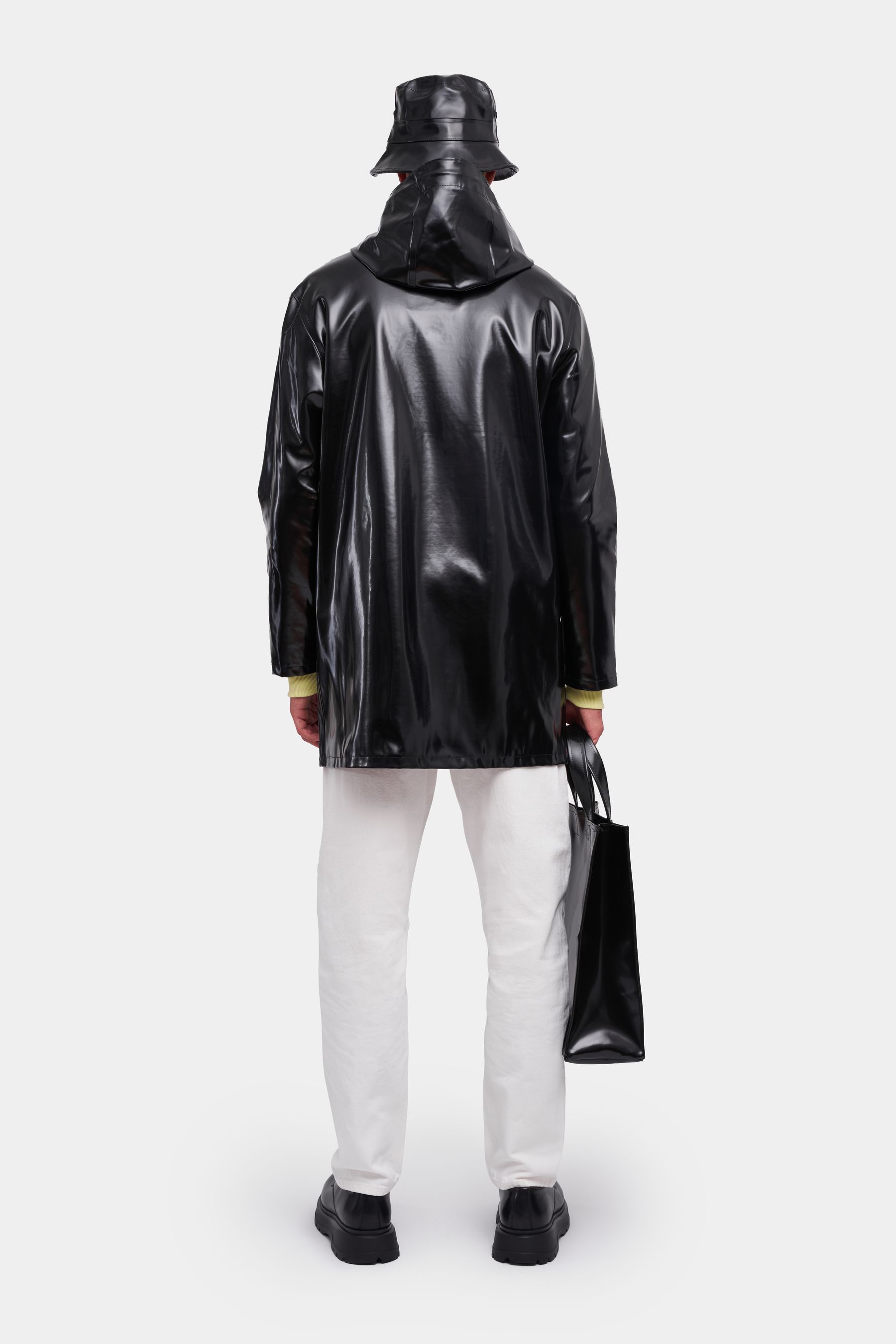 stutterheim stockholm opal raincoat black men jackets raincoats