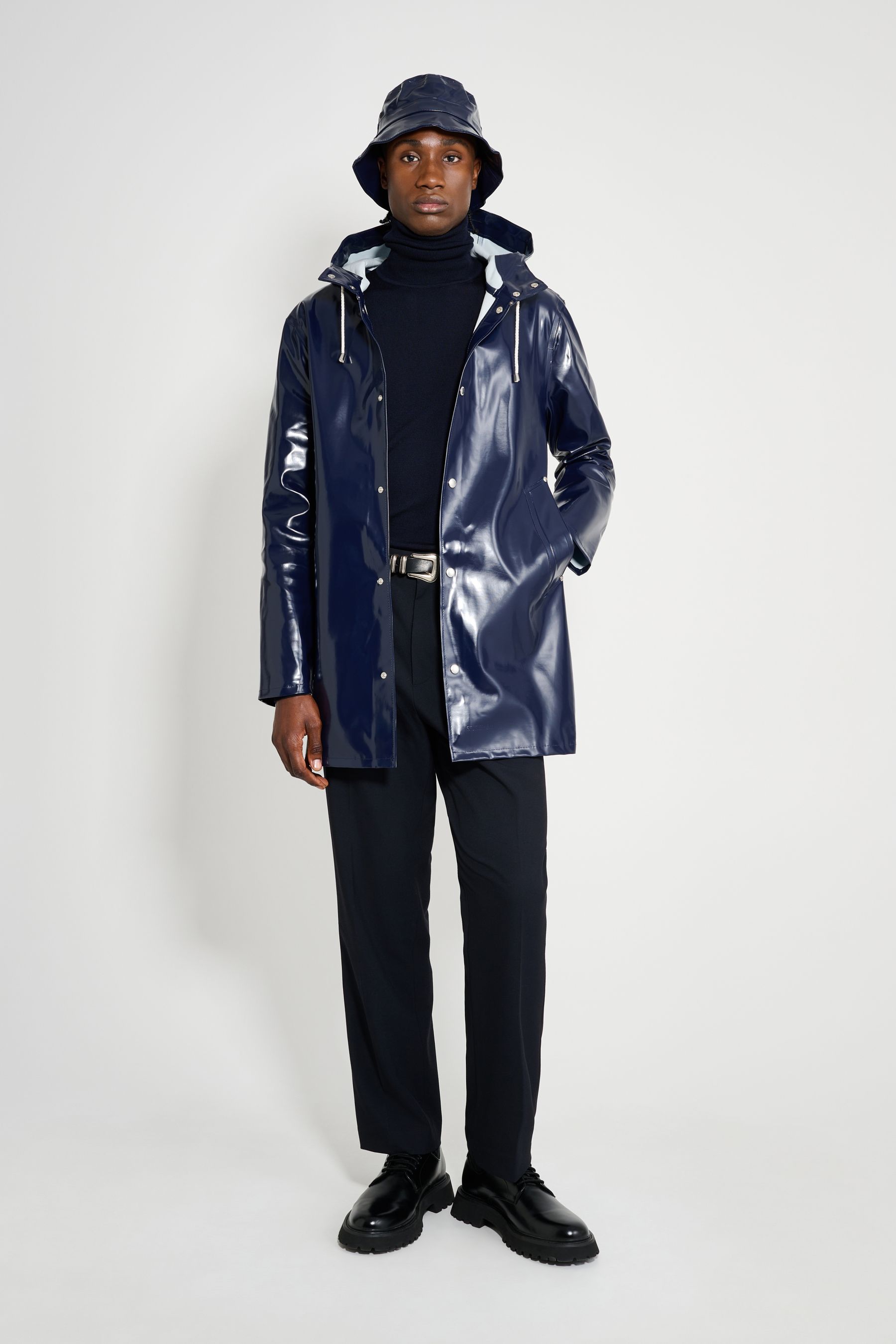 stutterheim stockholm opal raincoat navy men jackets raincoats