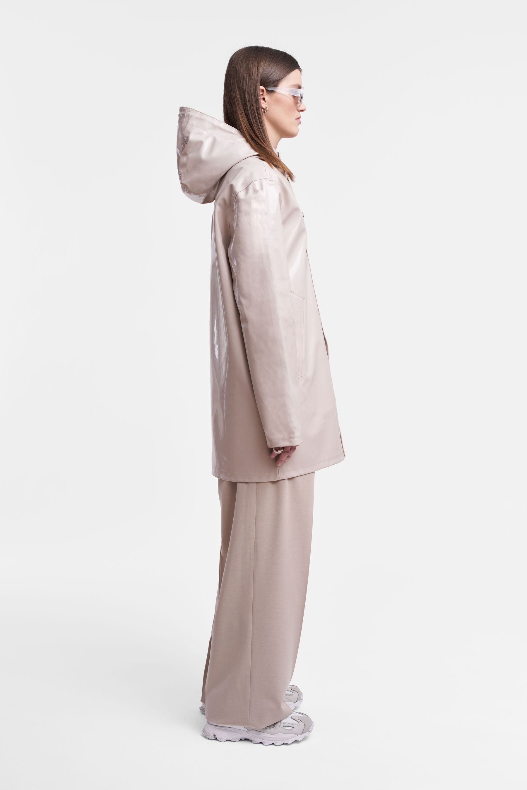 stutterheim stockholm opal raincoat light sand women jackets raincoats