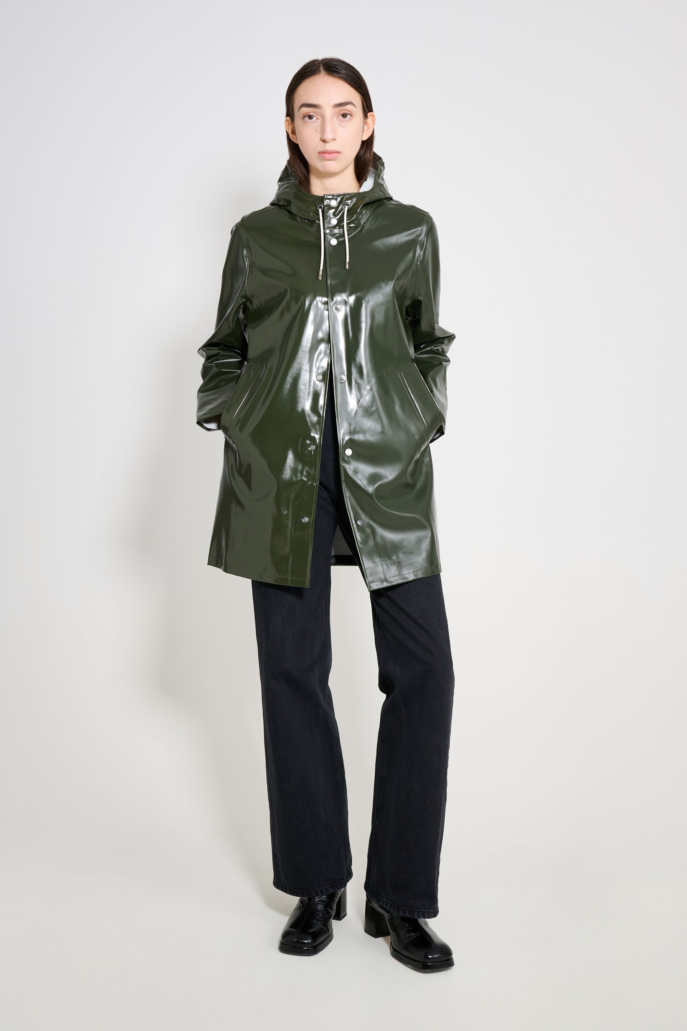 stutterheim stockholm opal raincoat green women jackets raincoats