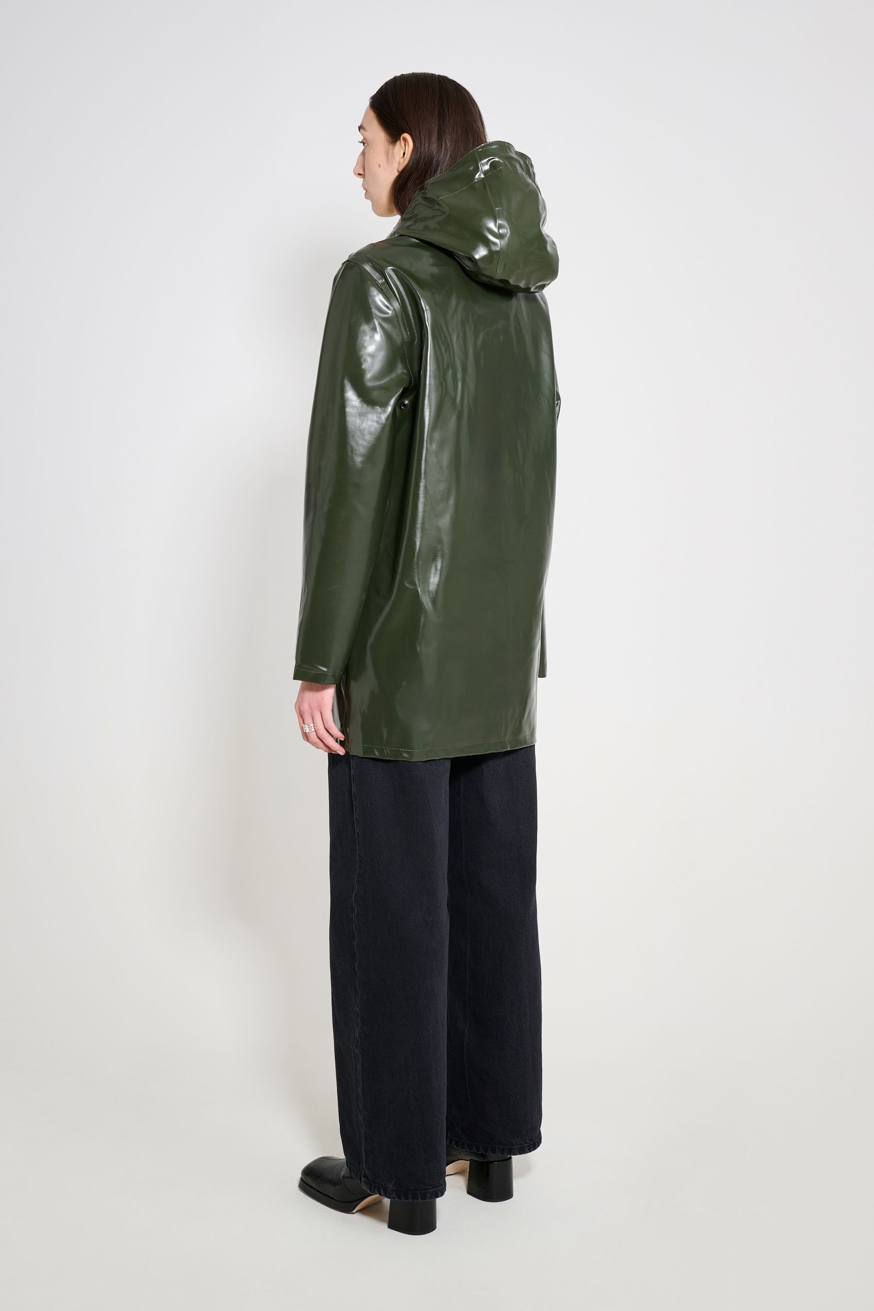 stutterheim stockholm opal raincoat green women jackets raincoats