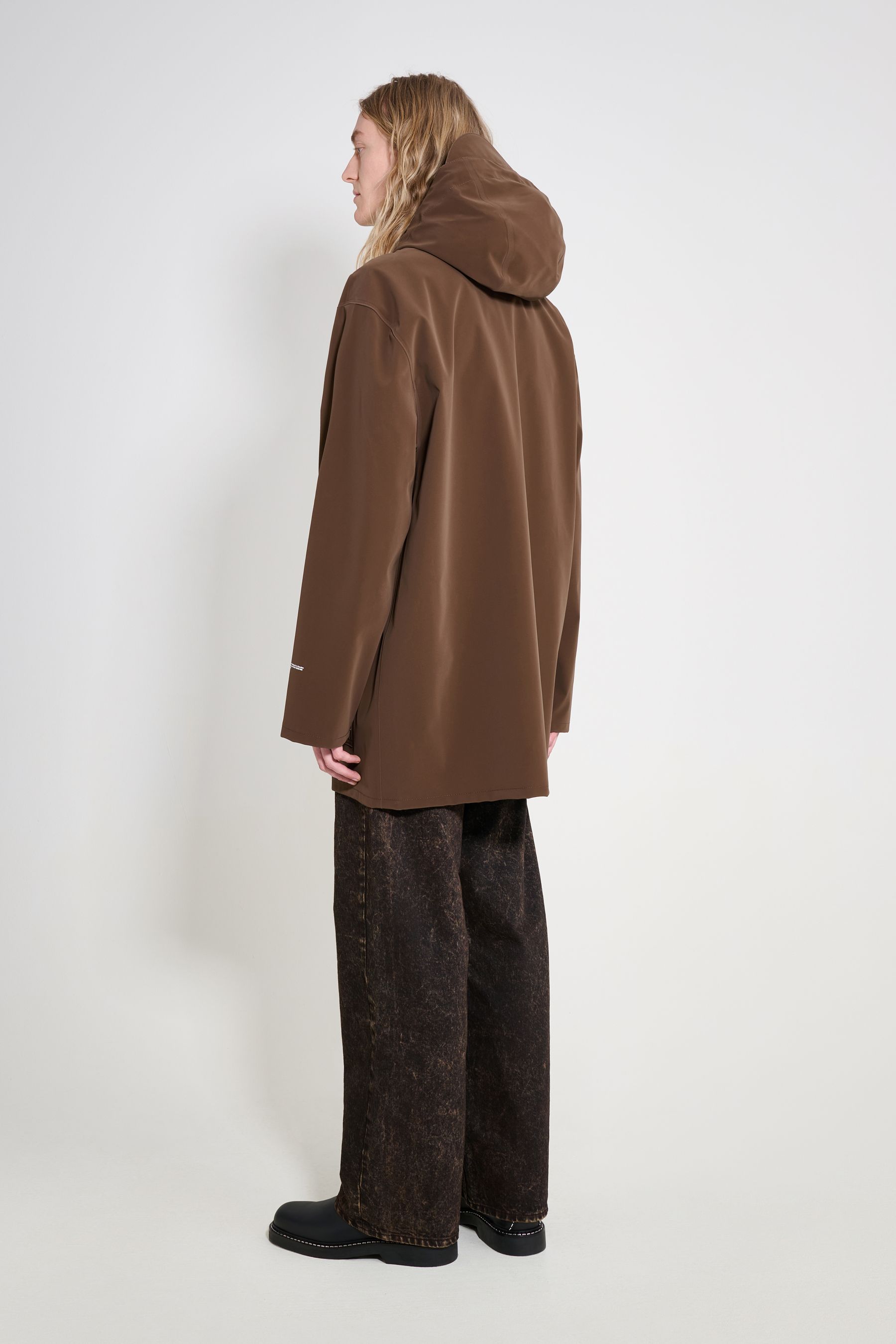 stutterheim stockholm patch raincoat dark brown men jackets raincoats