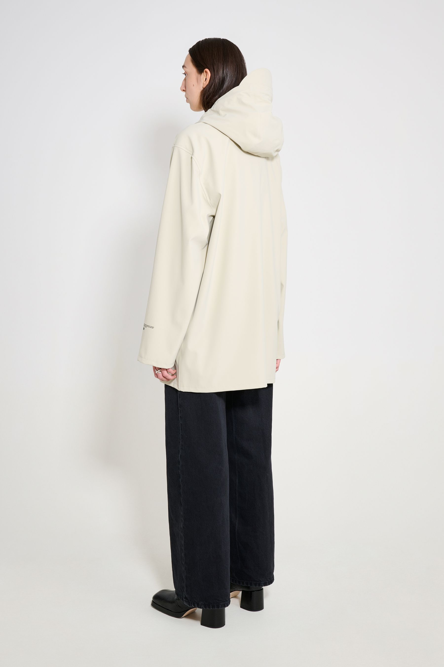 stutterheim stockholm patch raincoat pelican women jackets raincoats