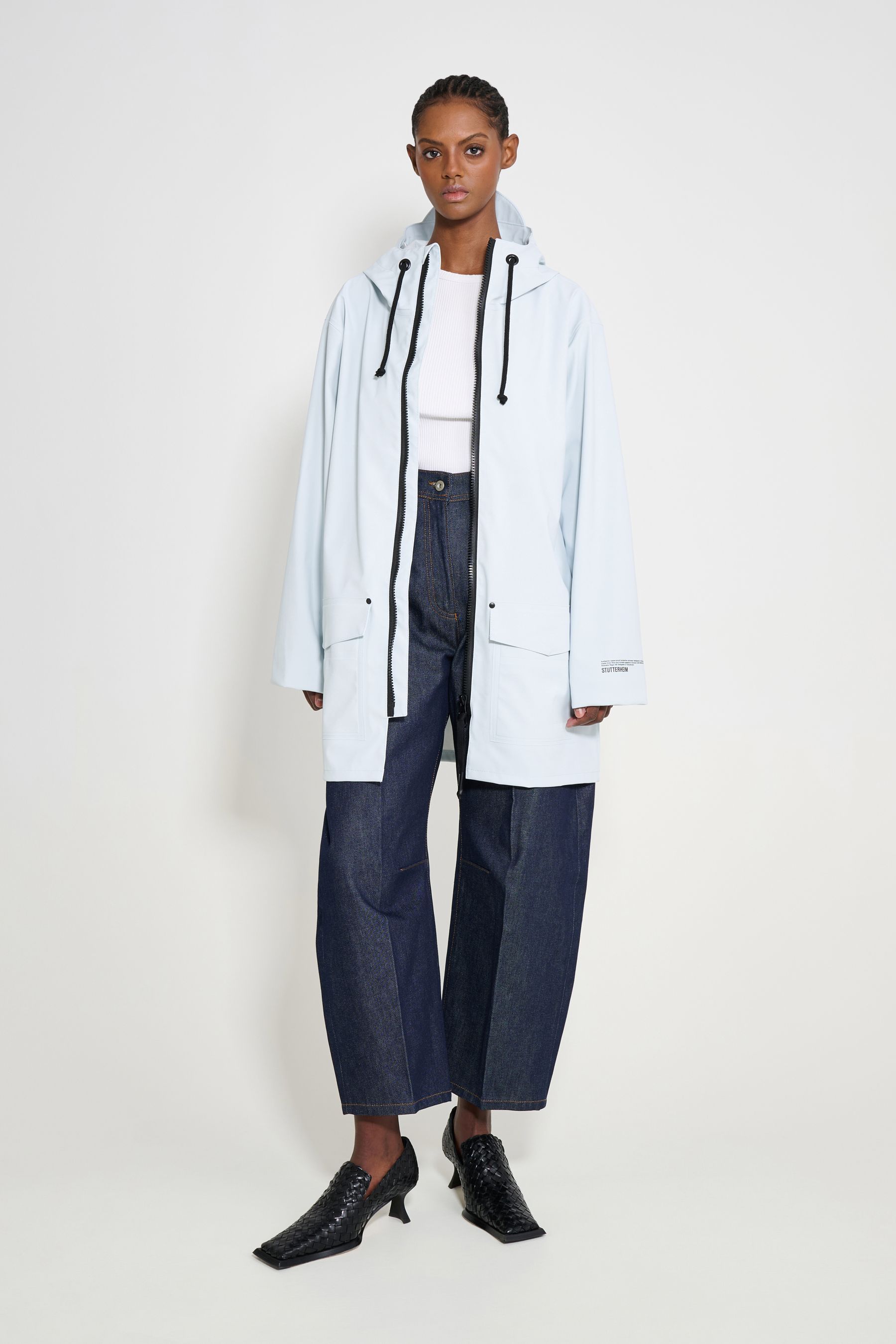 stutterheim stockholm patch raincoat frost grey women jackets raincoats