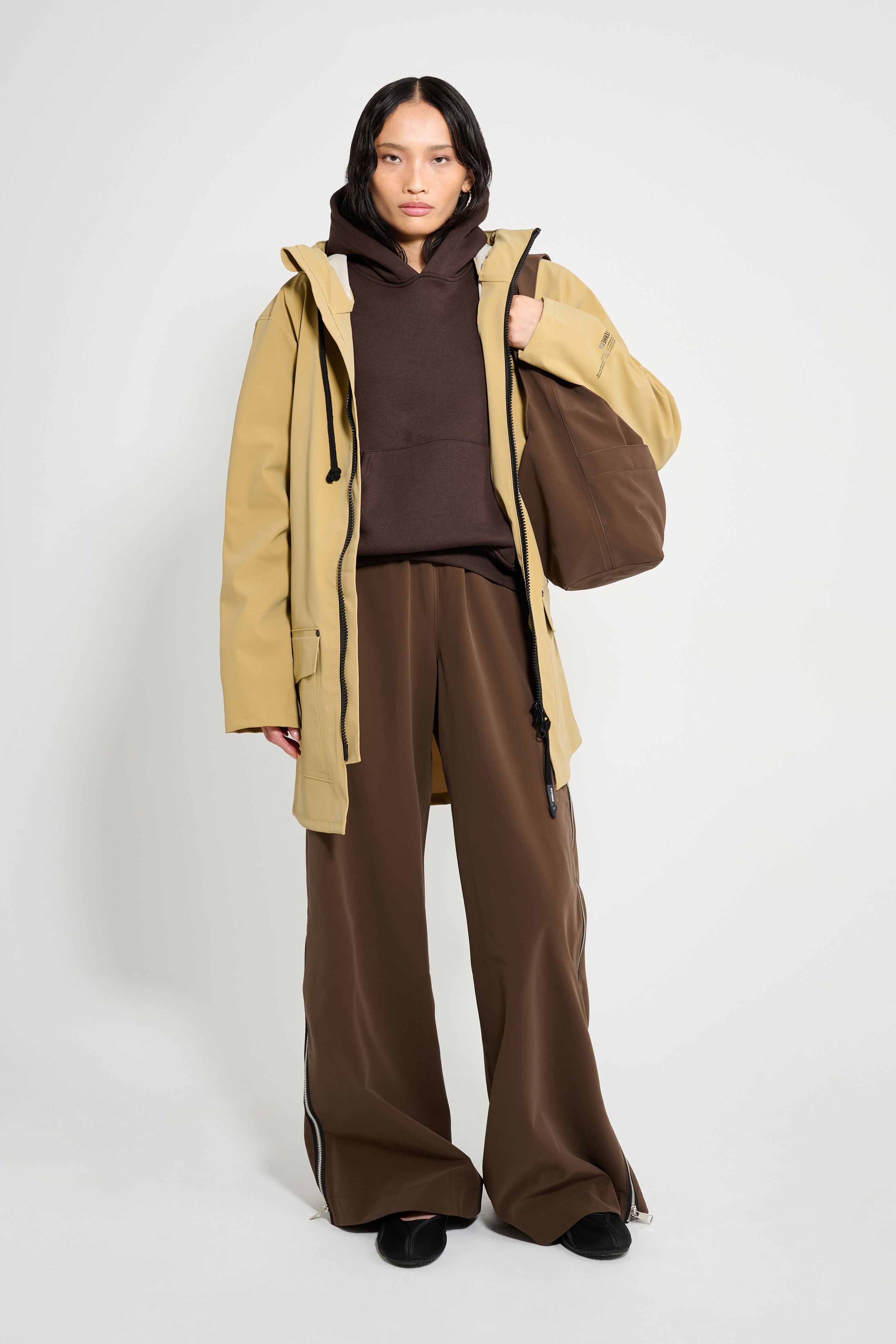 stutterheim stockholm patch matte women sand jackets raincoats