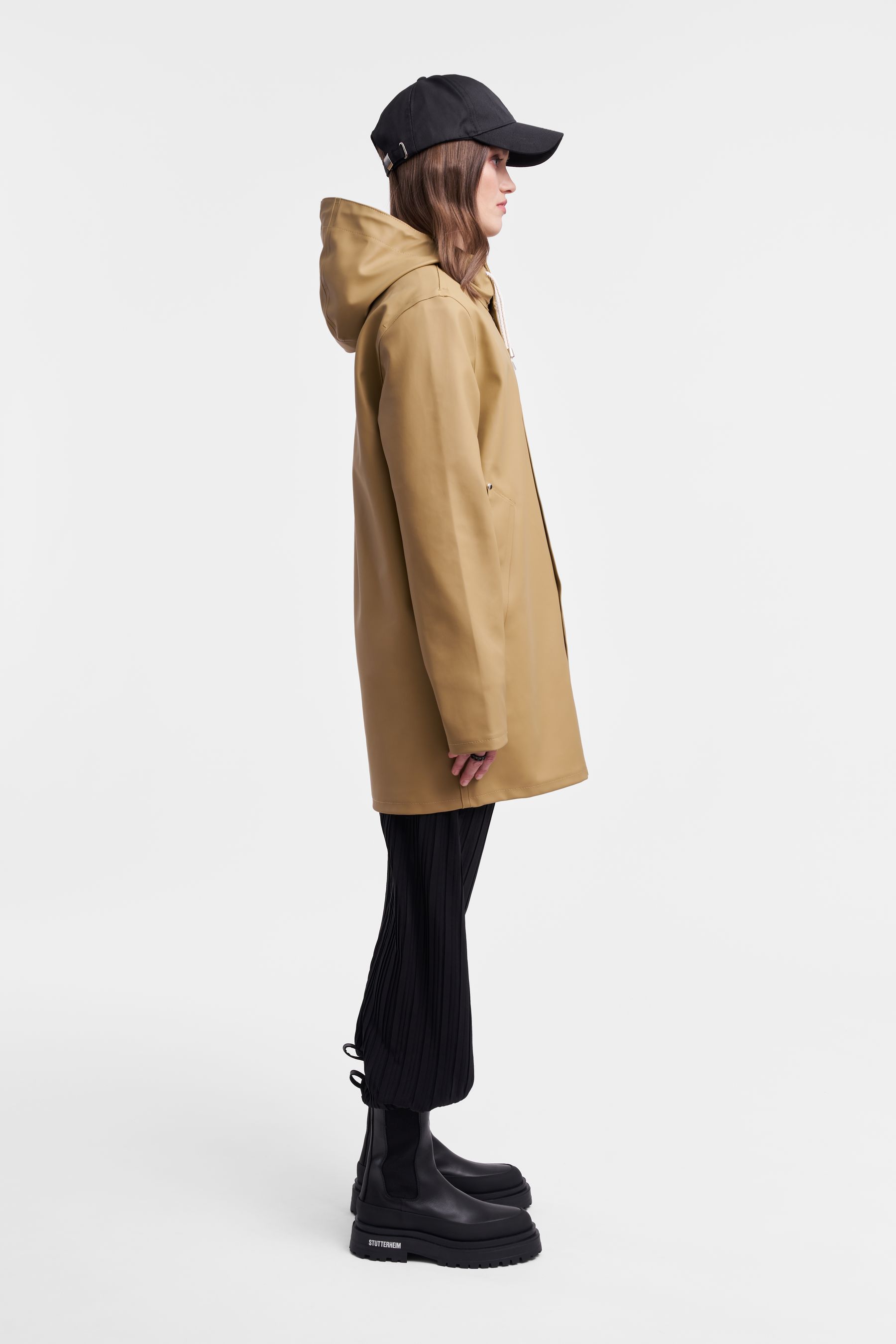 stutterheim stockholm raincoat sand men jackets raincoats