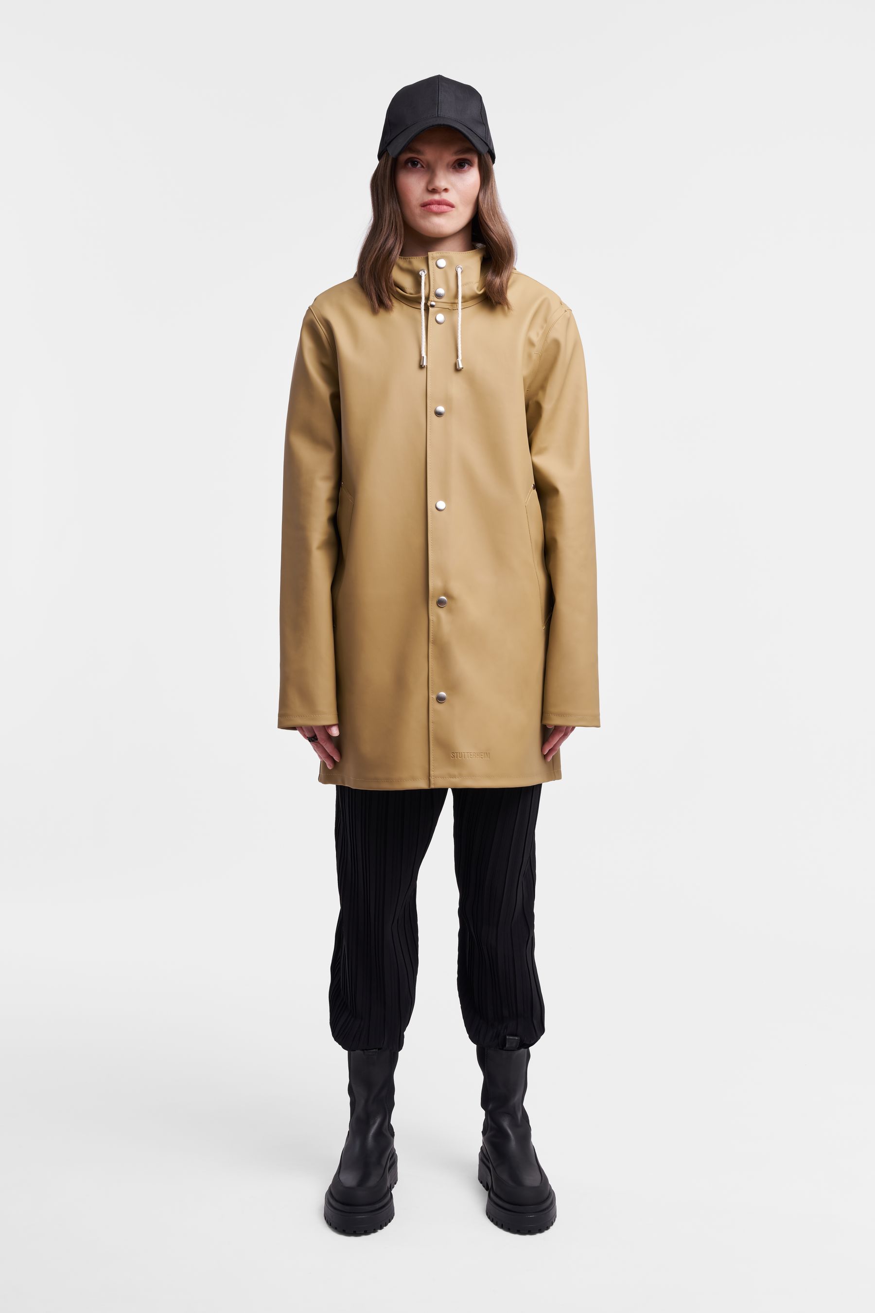 stutterheim stockholm raincoat sand men jackets raincoats