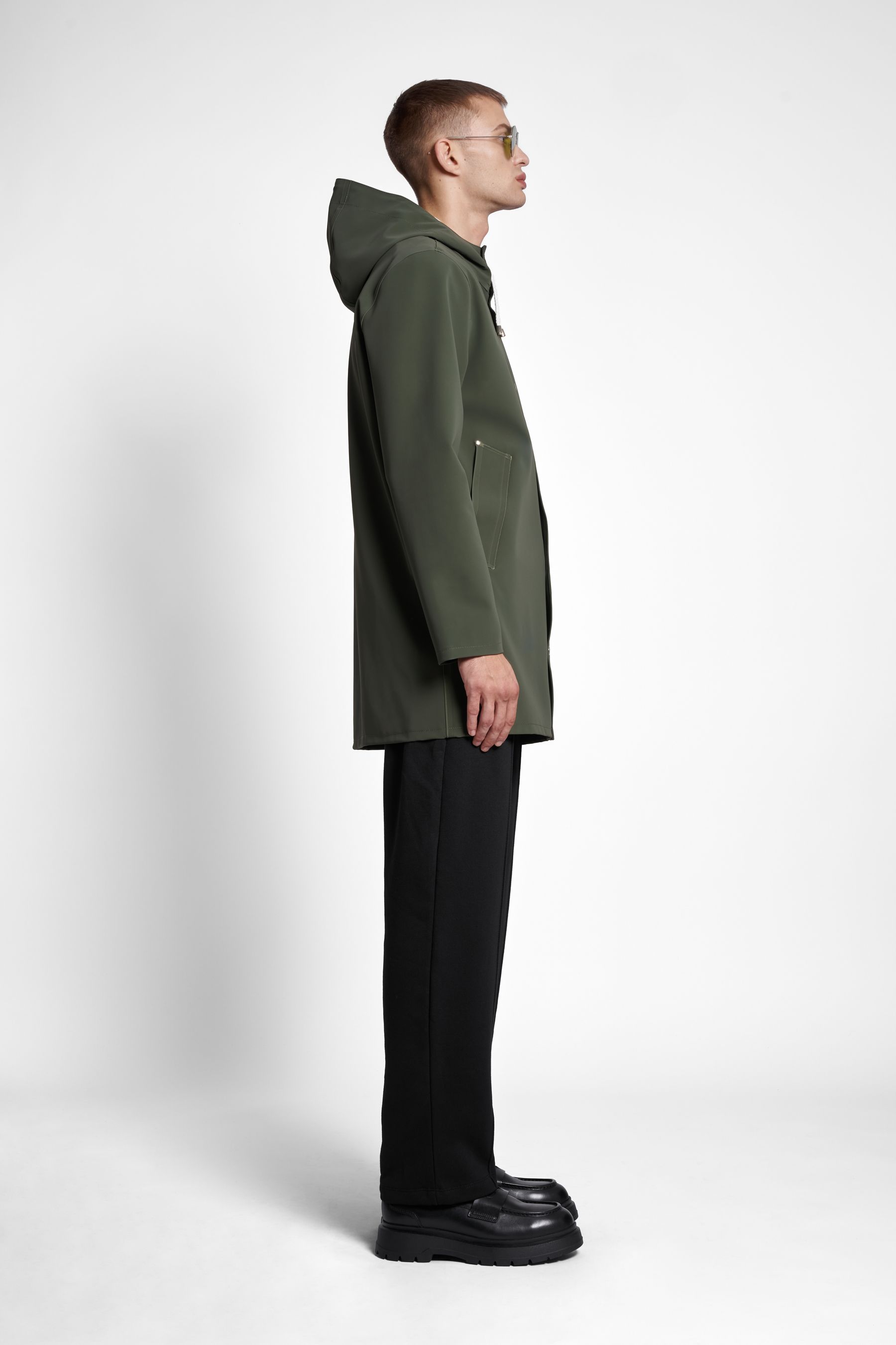 stutterheim stockholm matte raincoat green men jackets raincoats