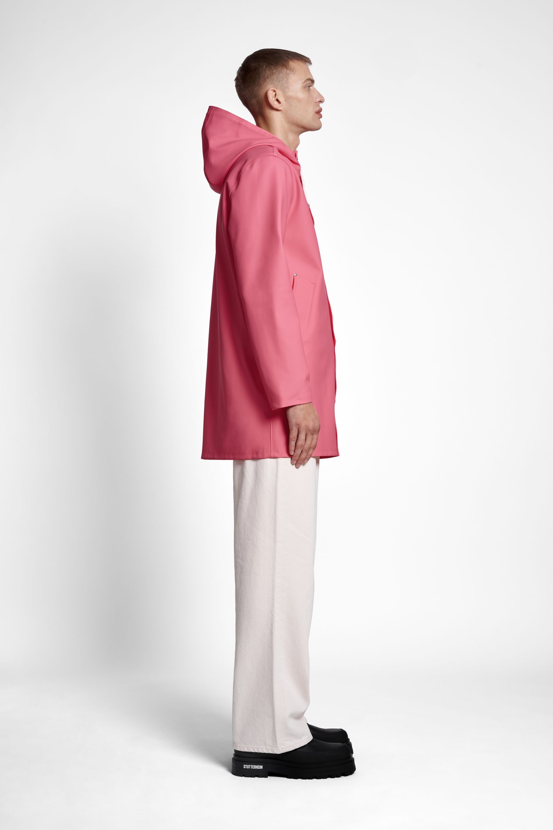 stutterheim stockholm raincoat bubblegum women jackets raincoats