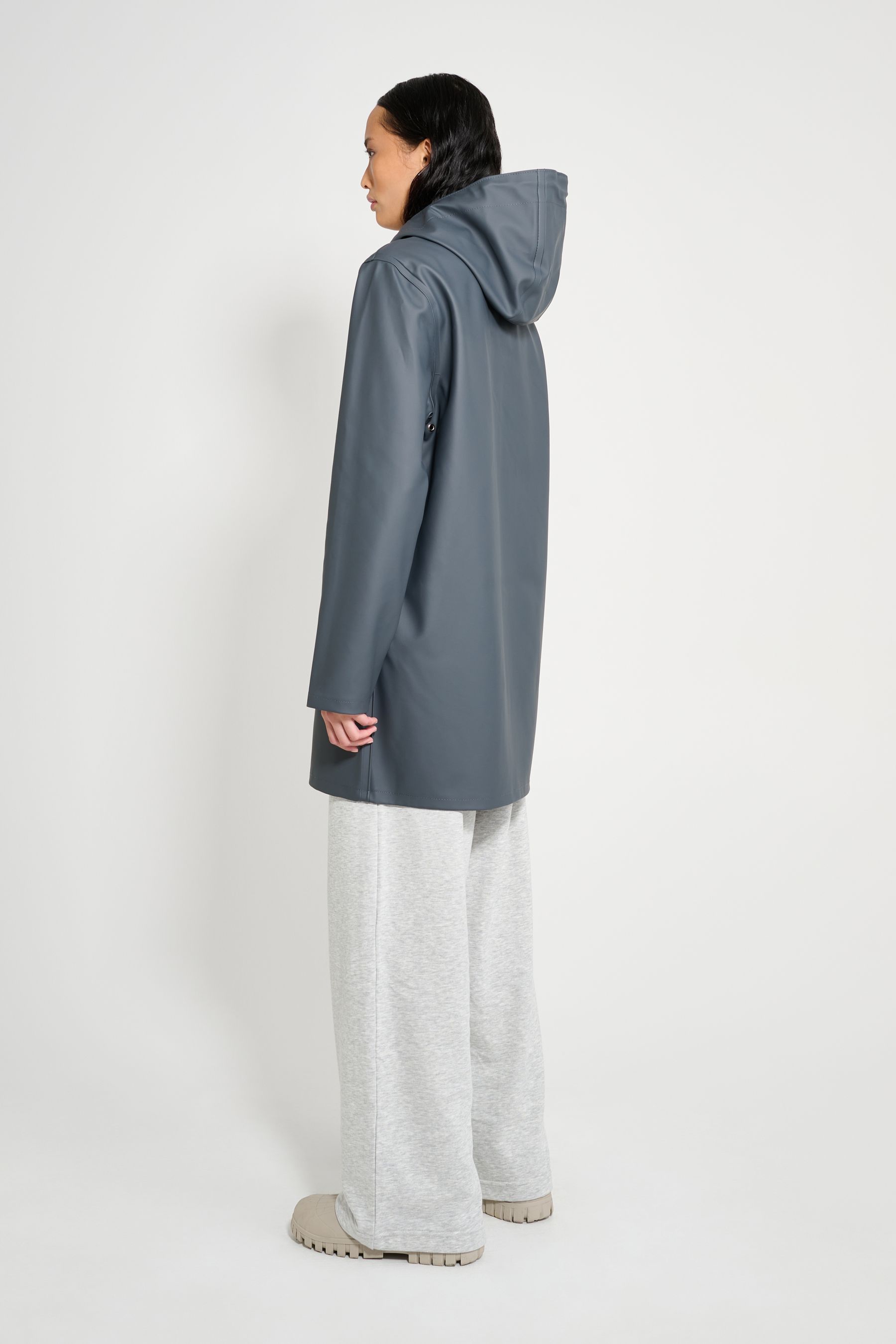 stutterheim stockholm raincoat charcoal women jackets raincoats