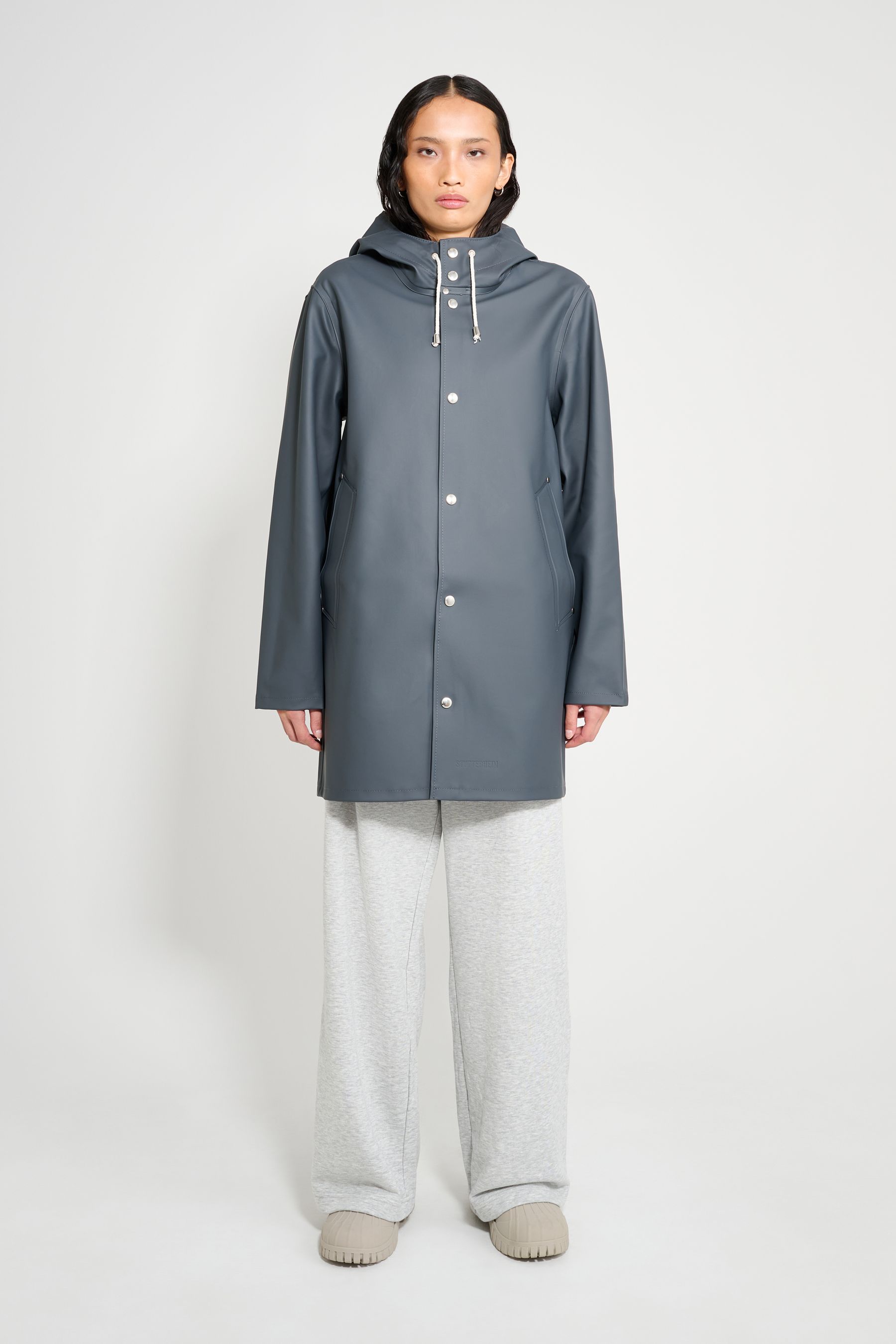 stutterheim stockholm raincoat charcoal women jackets raincoats