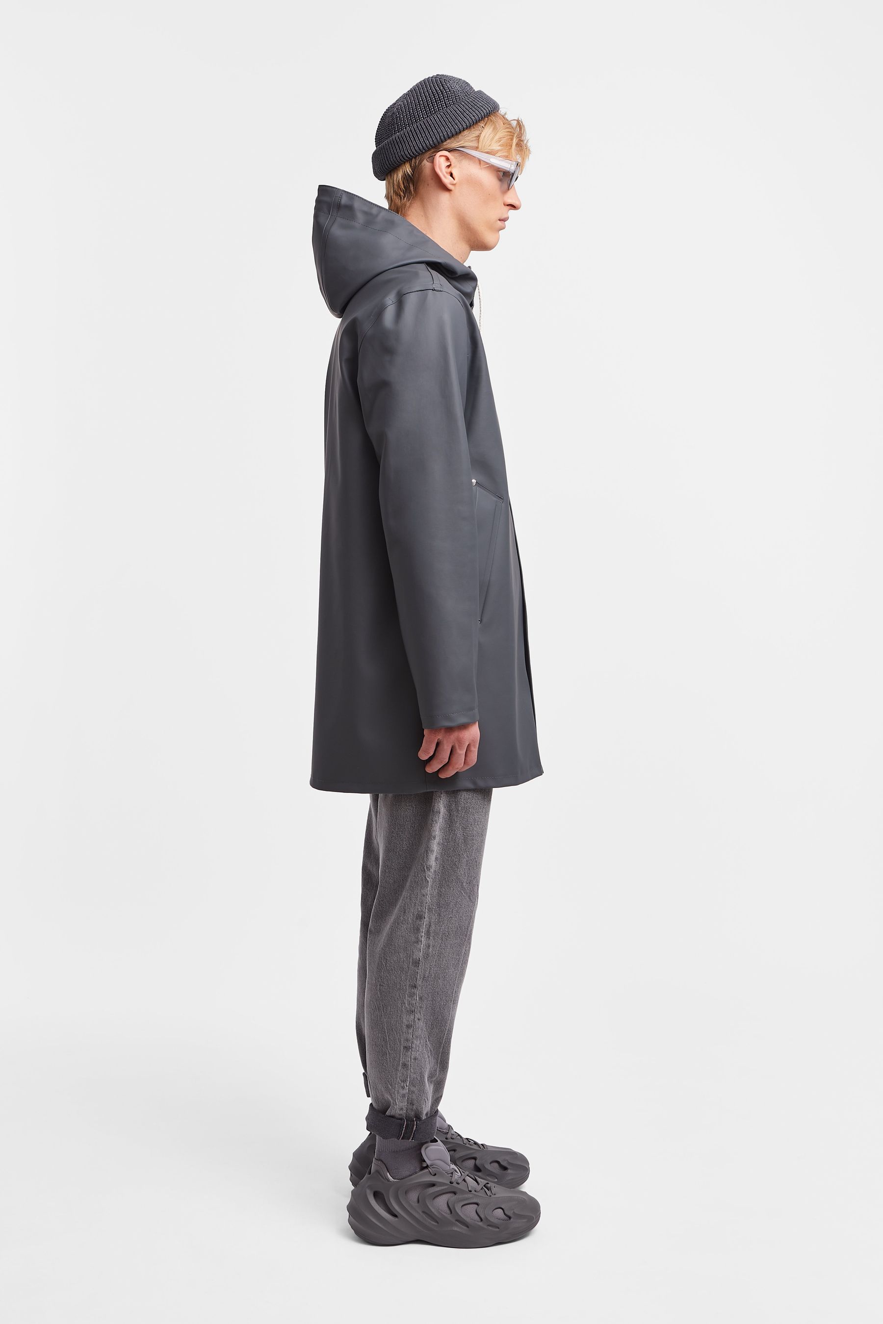 stutterheim stockholm raincoat charcoal women jackets raincoats