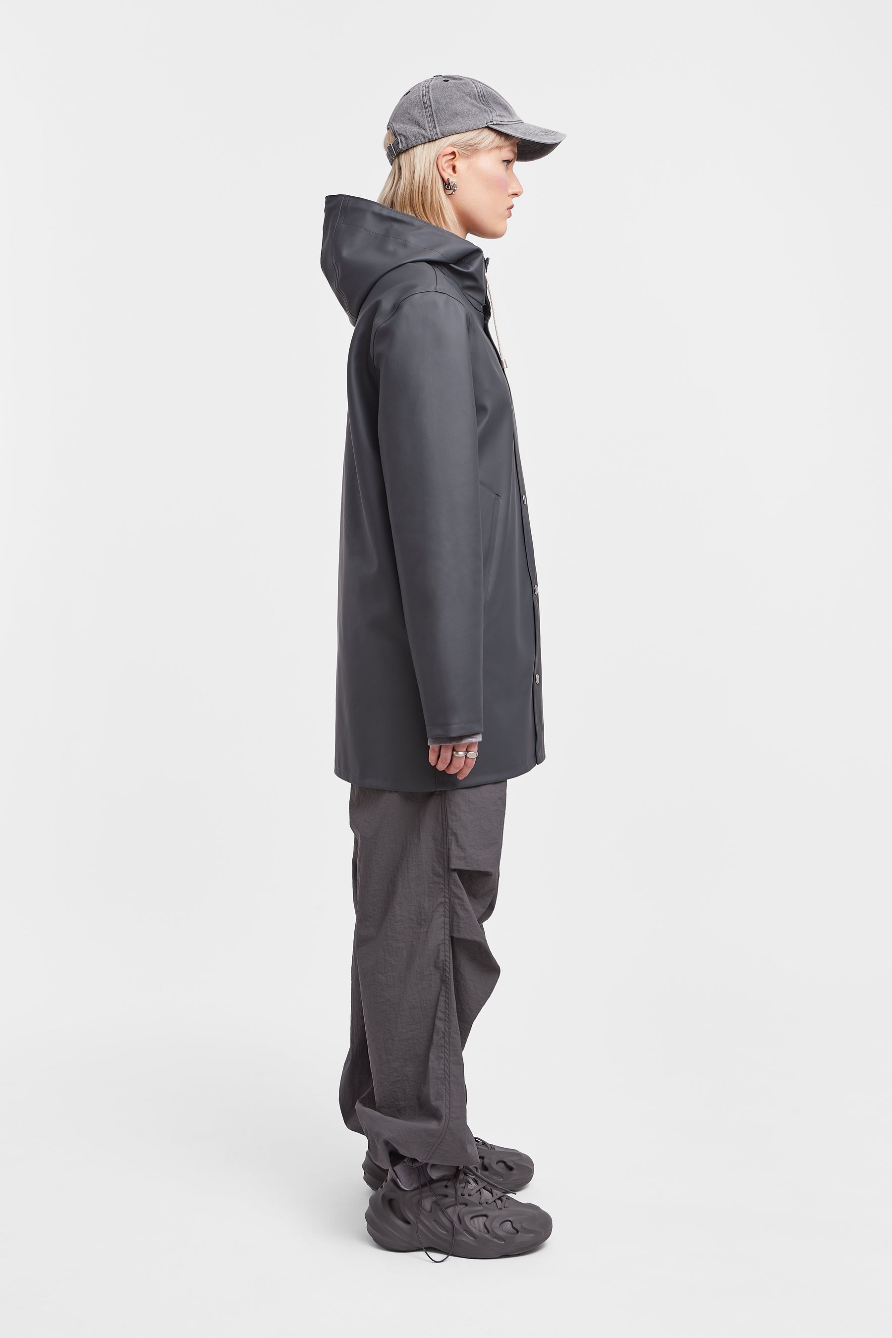 stutterheim stockholm raincoat charcoal women jackets raincoats