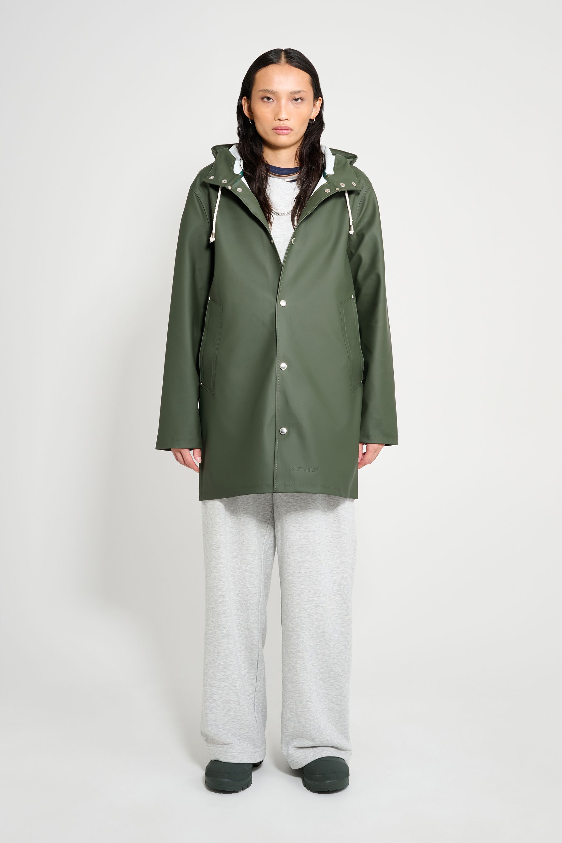 stutterheim stockholm raincoat green women jackets raincoats