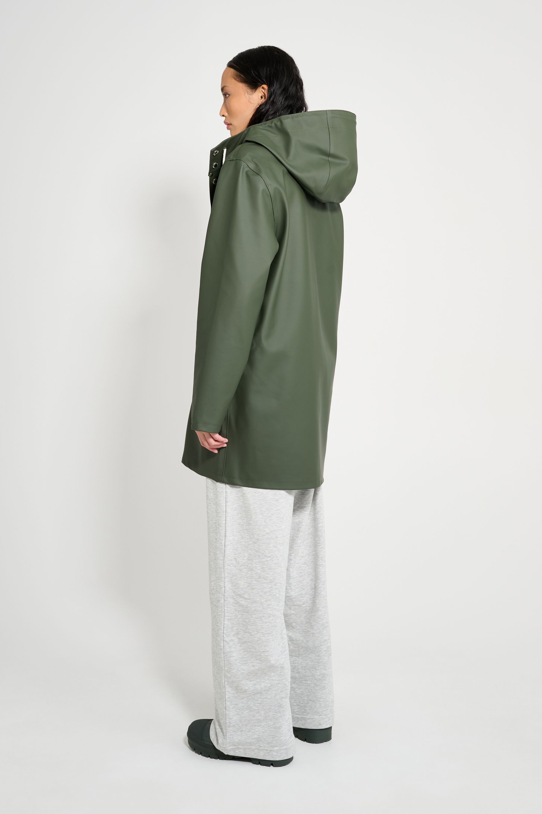 stutterheim stockholm raincoat green women jackets raincoats