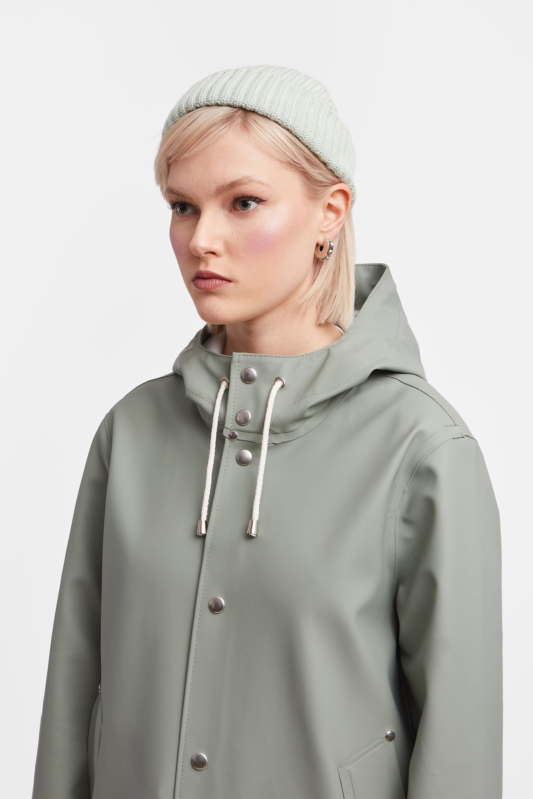 stutterheim stockholm raincoat khaki green women jackets raincoats