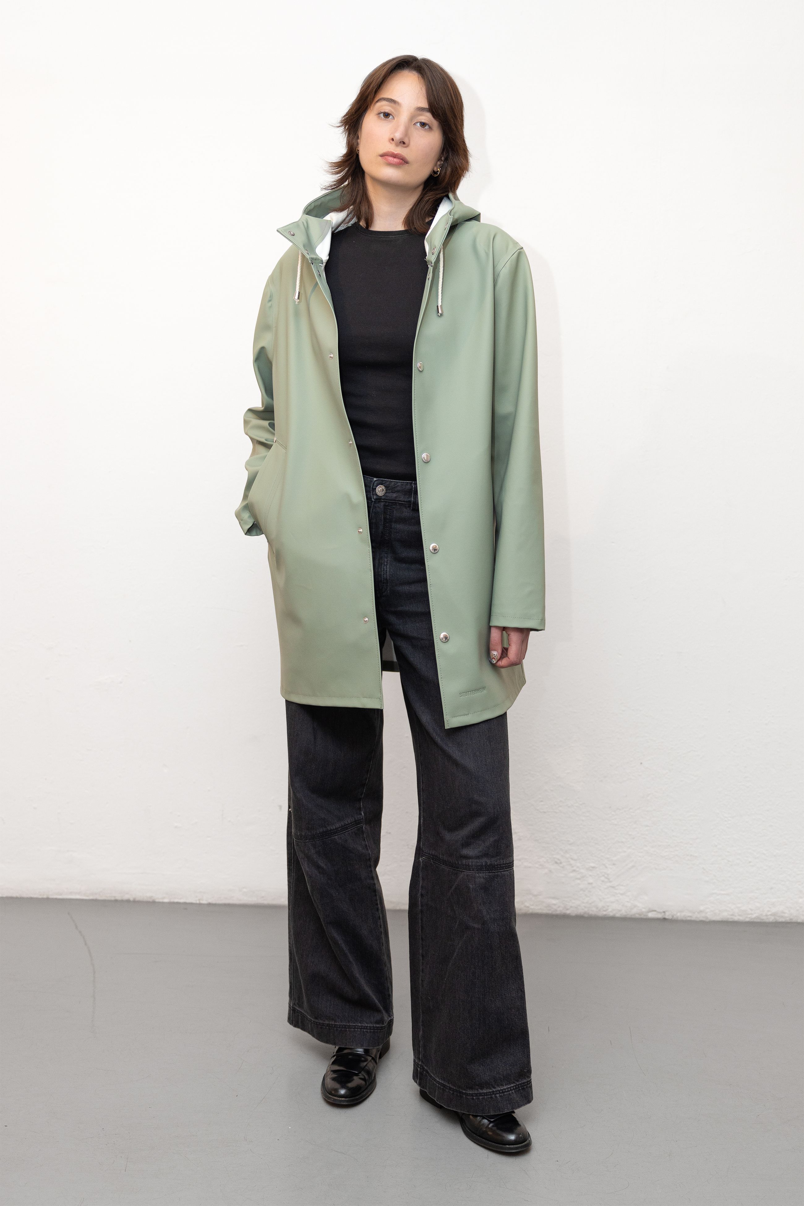 stutterheim stockholm raincoat khaki green women jackets