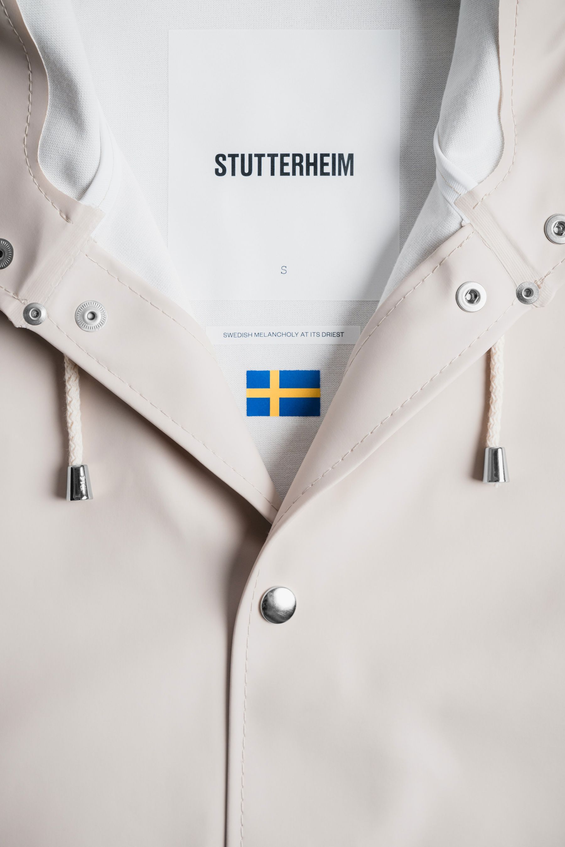 stutterheim stockholm raincoat light sand women jackets raincoats