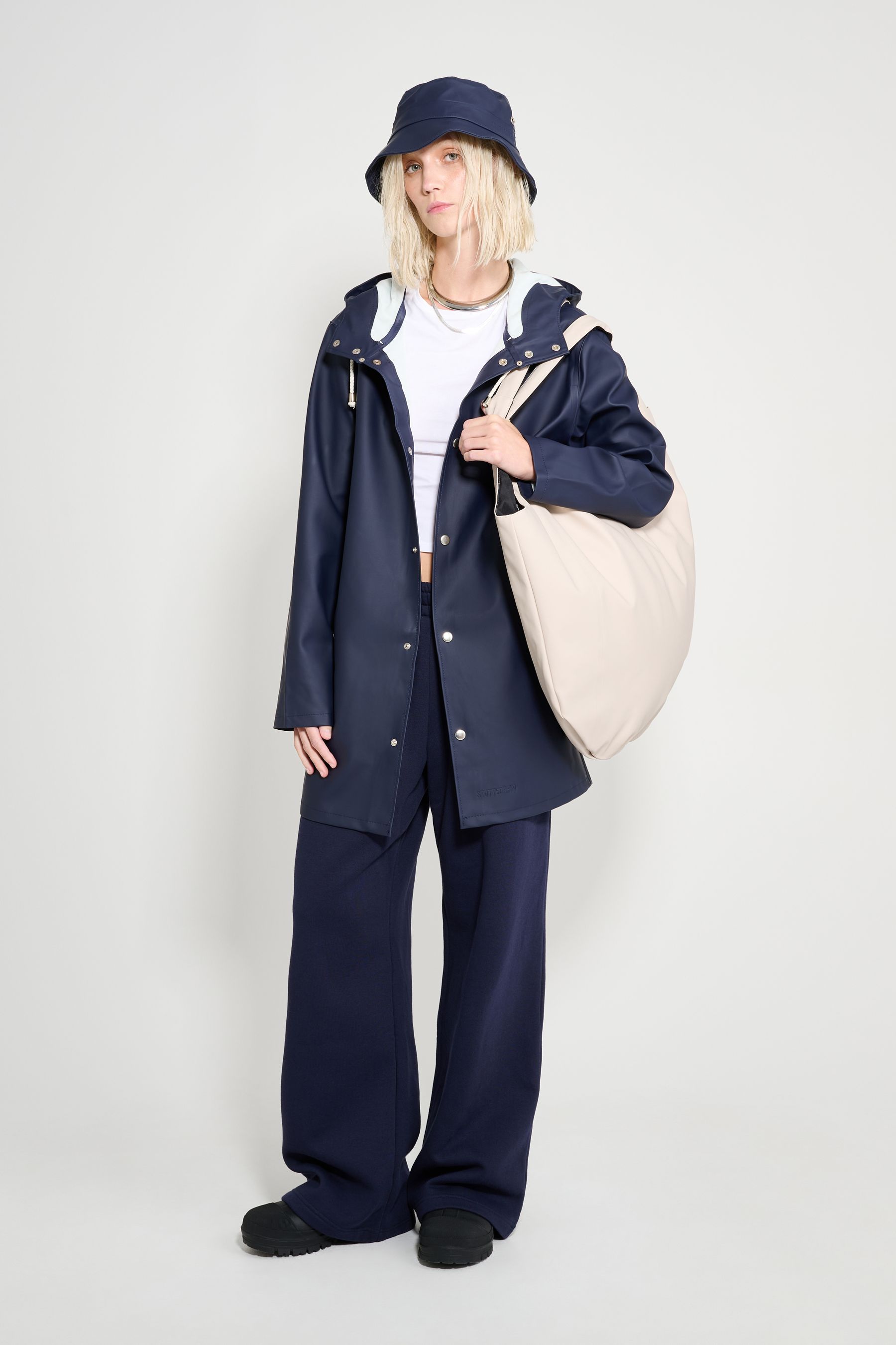 stutterheim stockholm raincoat navy women jackets raincoats