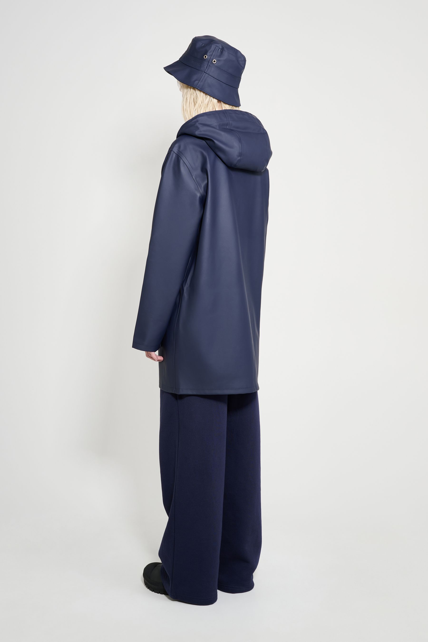 stutterheim stockholm raincoat navy women jackets raincoats