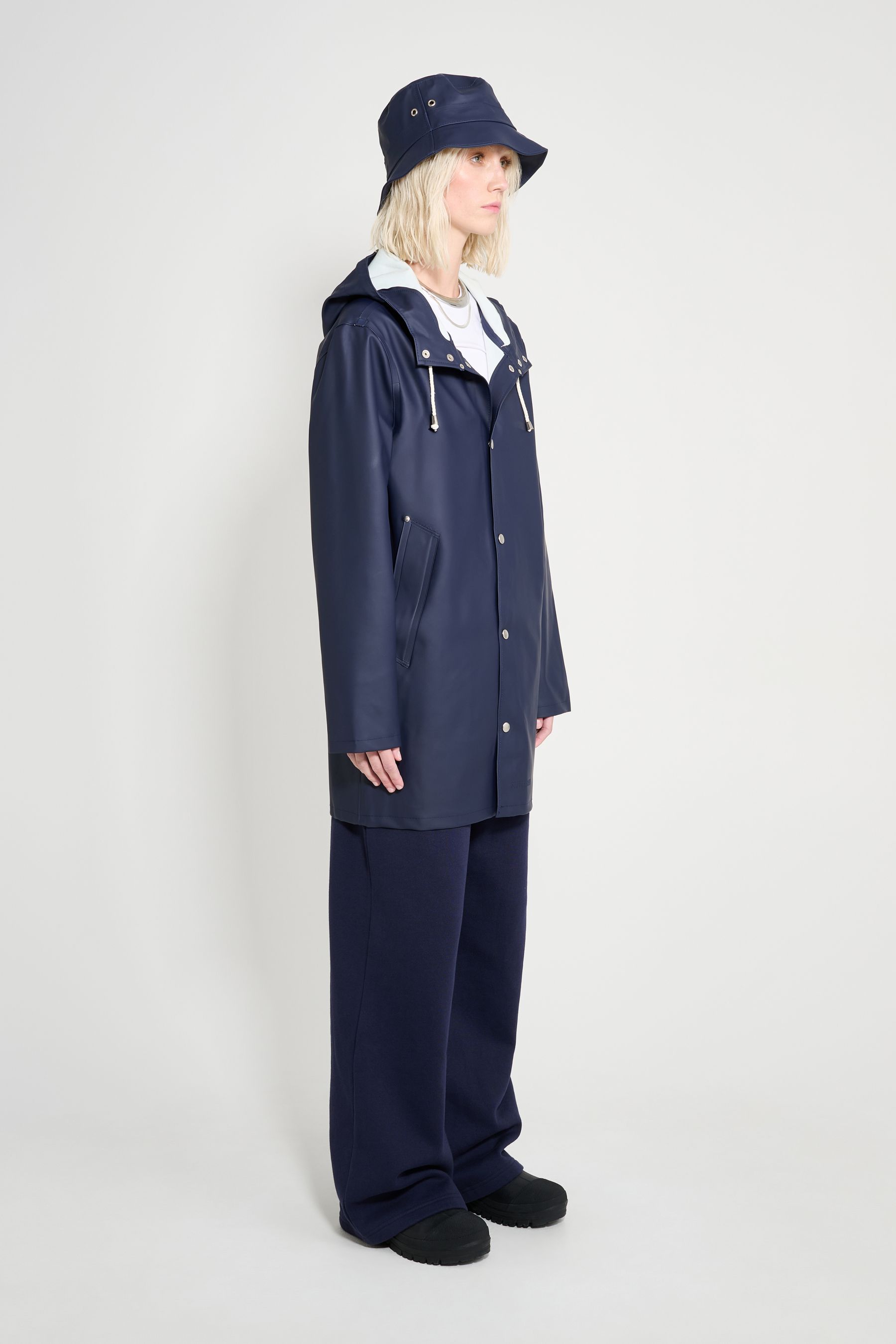 stutterheim stockholm raincoat navy women jackets raincoats