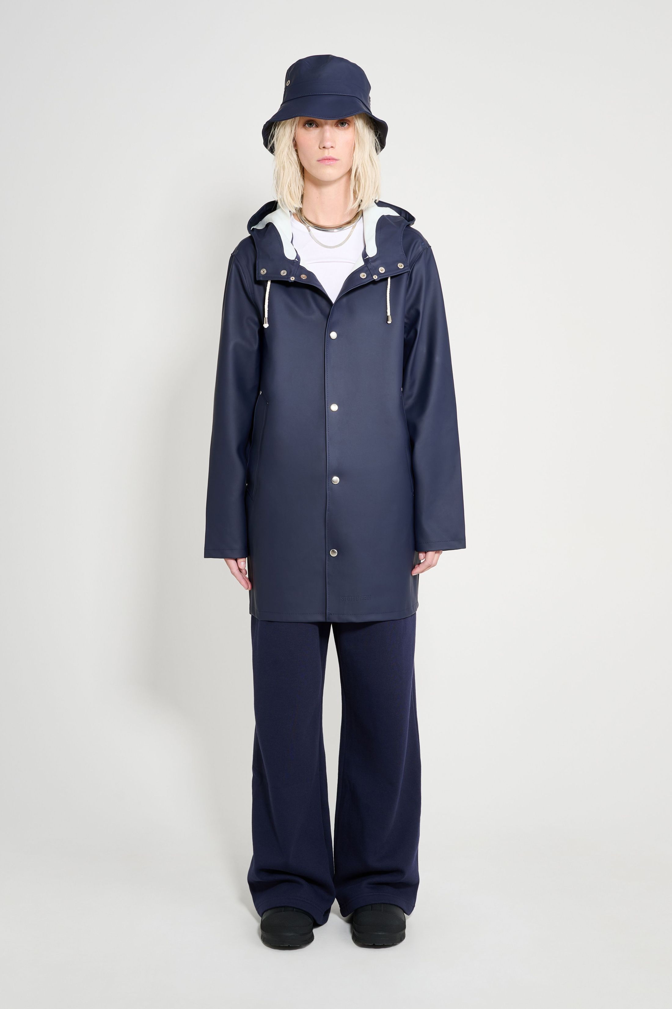 stutterheim stockholm raincoat navy women jackets raincoats