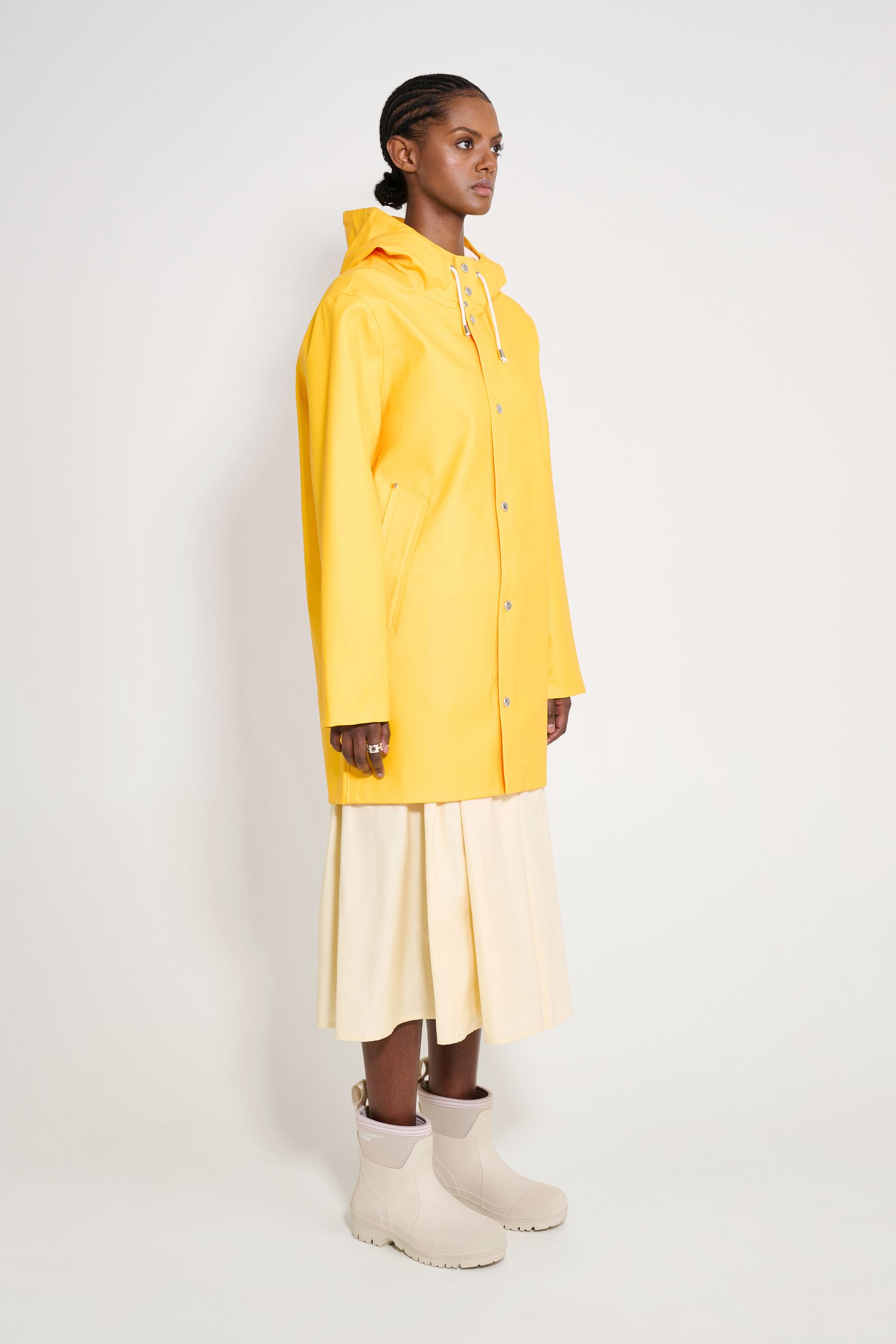 stutterheim stockholm raincoat yellow women jackets