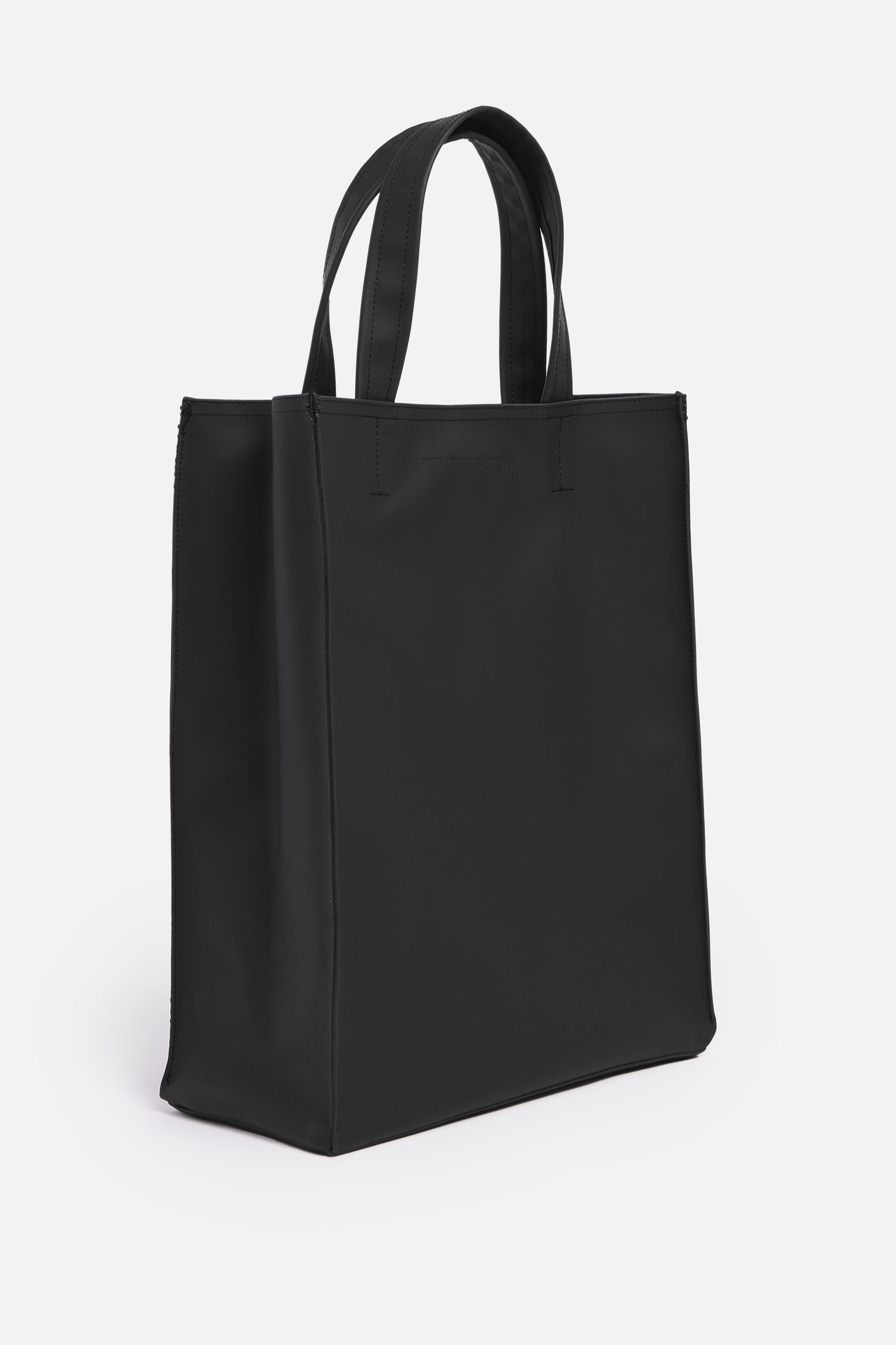 stutterheim stocksund bag black accessories bags weekend-bags