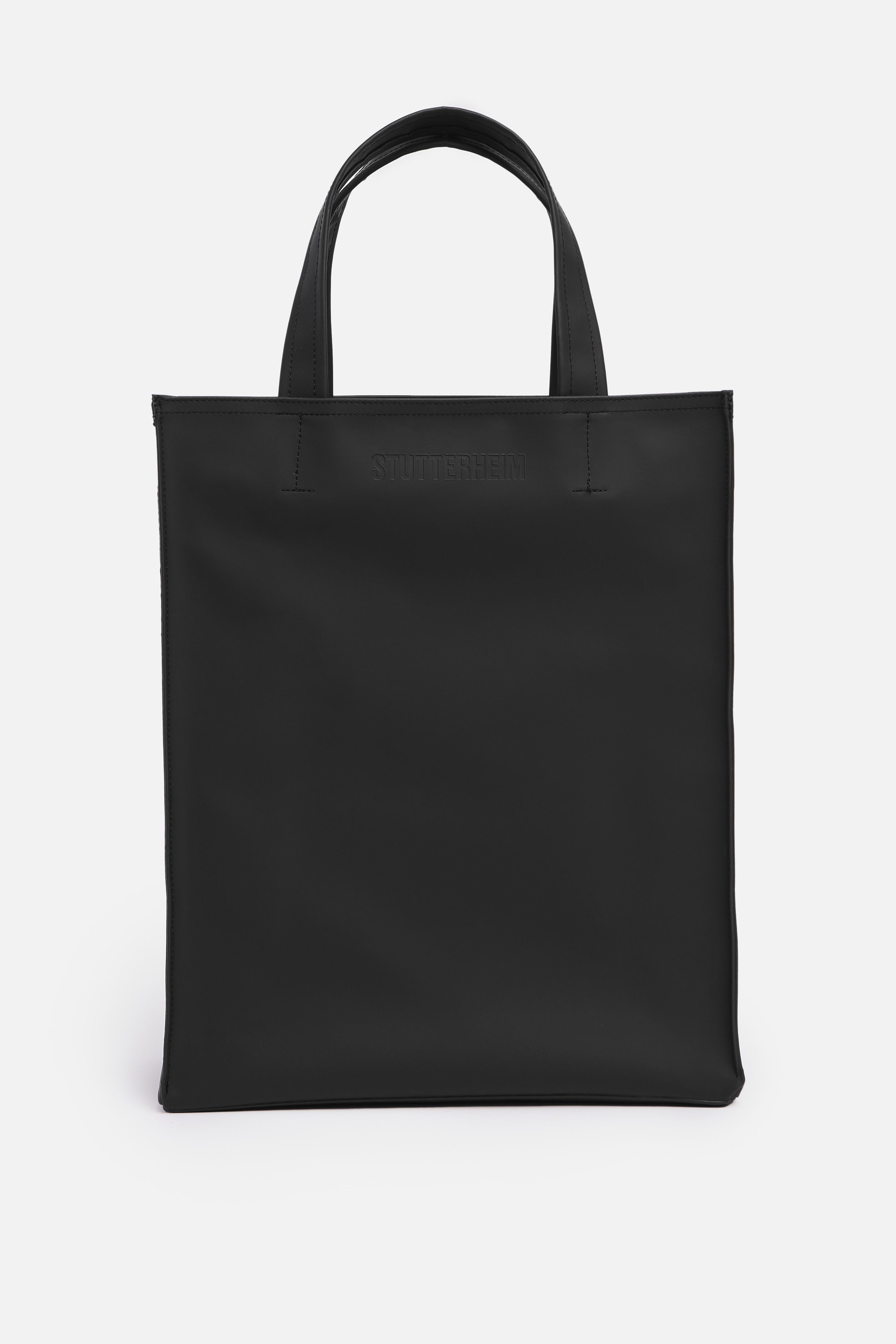 stutterheim stocksund bag black accessories bags weekend-bags