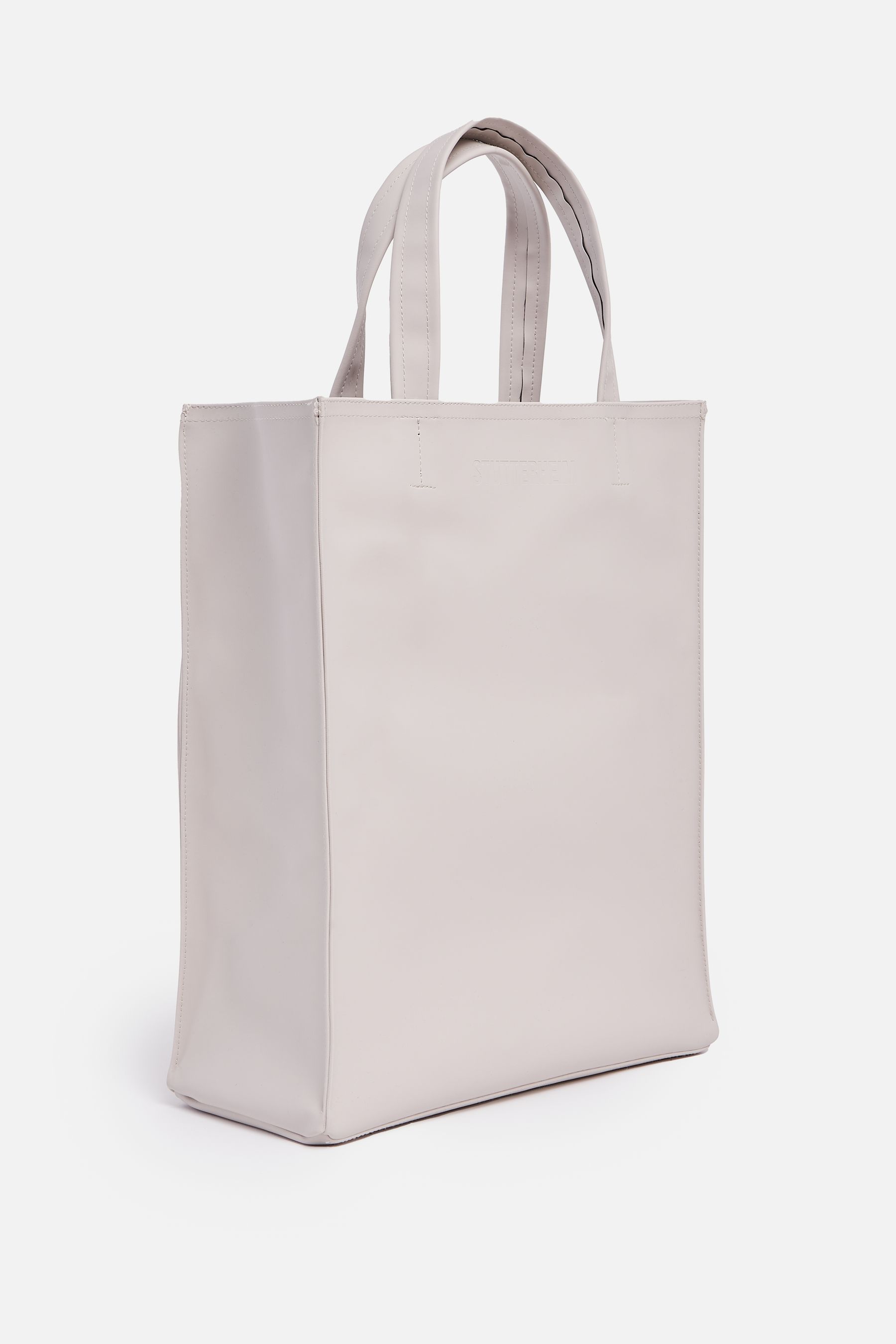 stutterheim stocksund bag light sand accessories bags tote-bags