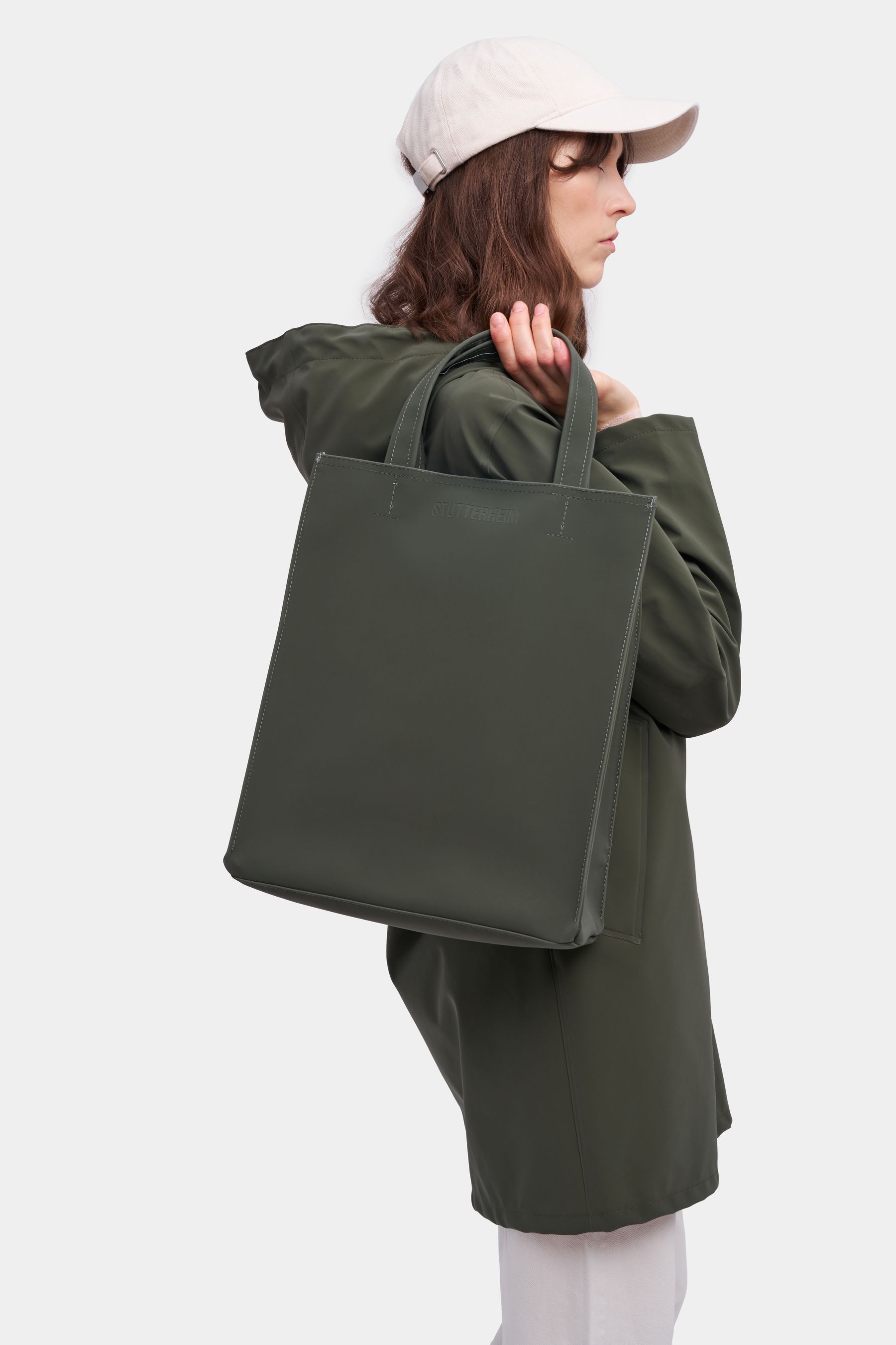 stutterheim stocksund matte bag dark green accessories bags