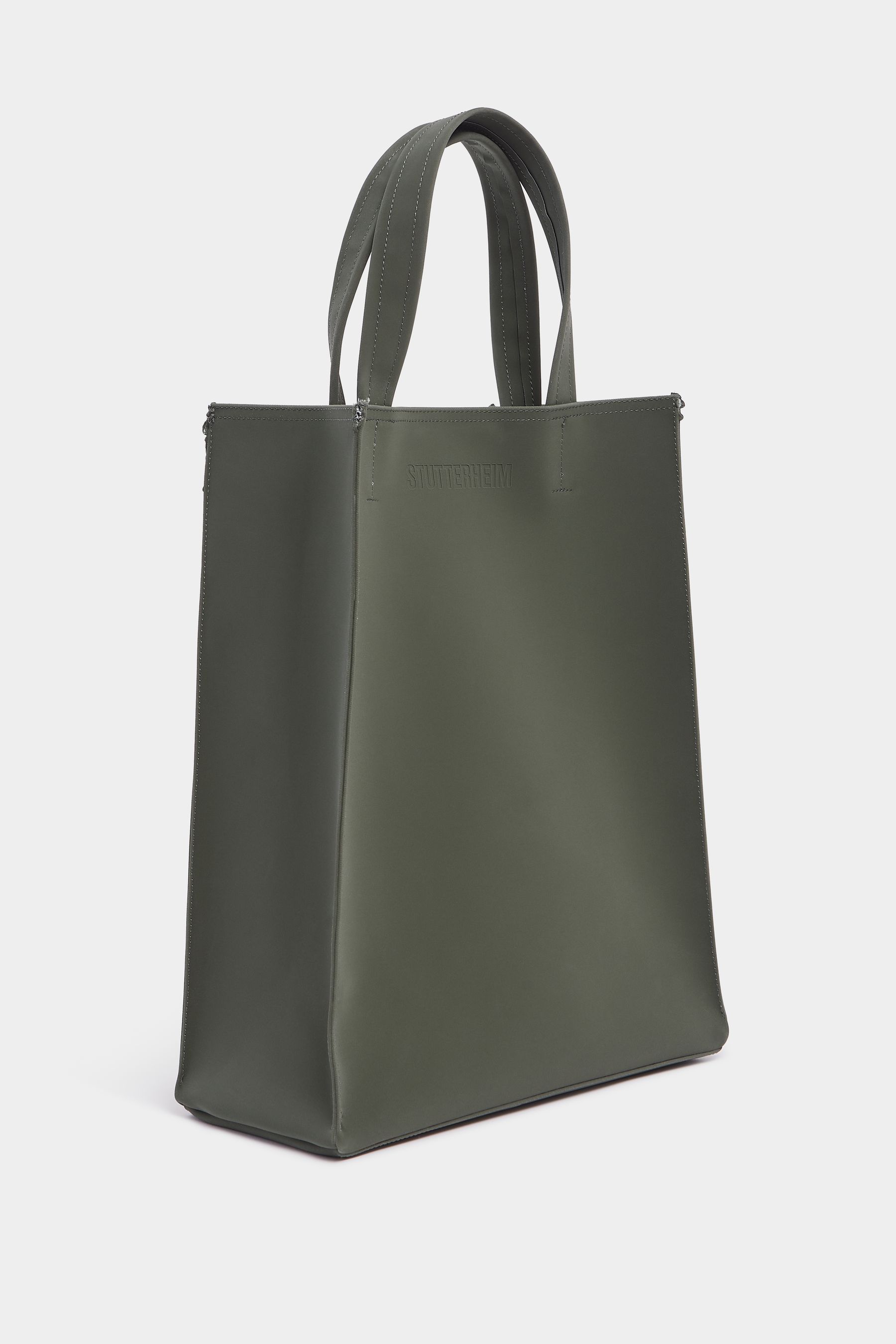 stutterheim stocksund matte bag dark green accessories new-arrivals