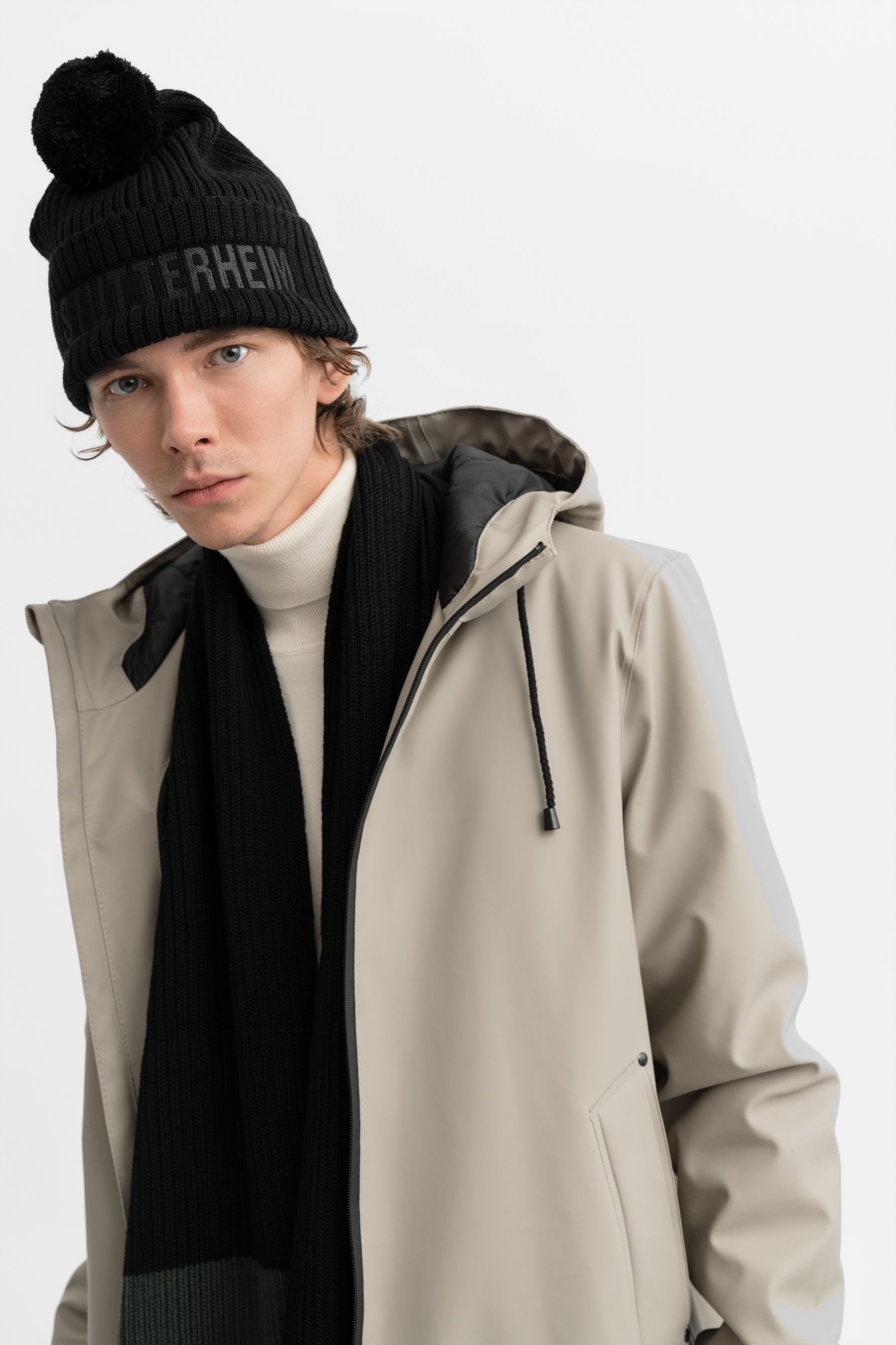 stutterheim fringe scarf black accessories hats-and-scarves scarves