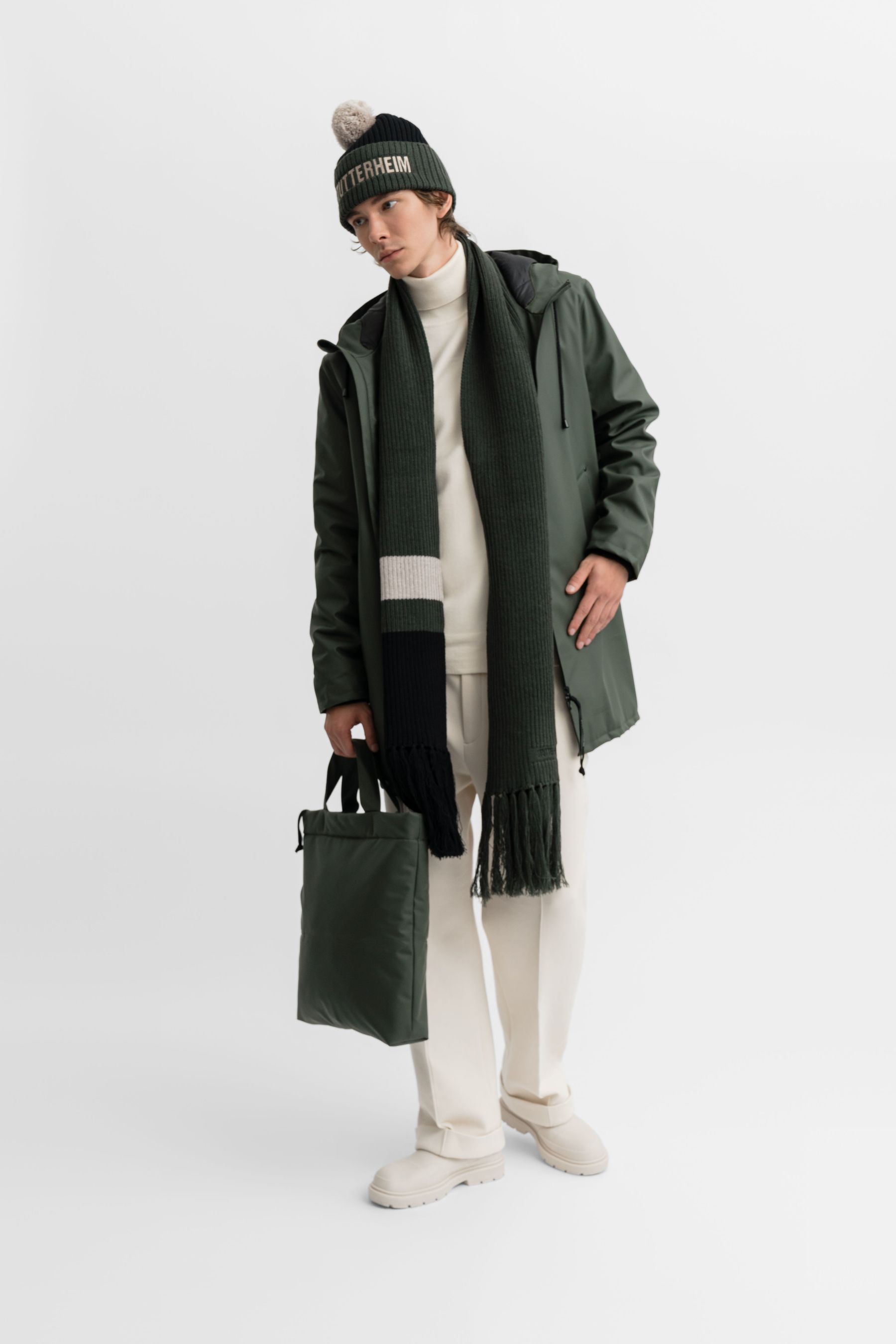 stutterheim fringe scarf green accessories hats-and-scarves scarves
